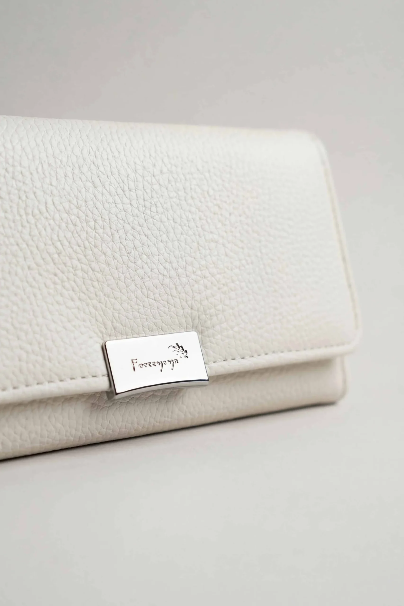 Beige Wallet-446592130