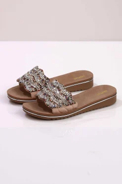 Beige Wedge-443002918