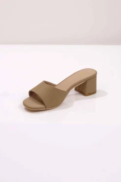 Beige Wedge-443162918