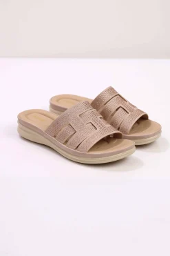 Beige Wedge-442962918