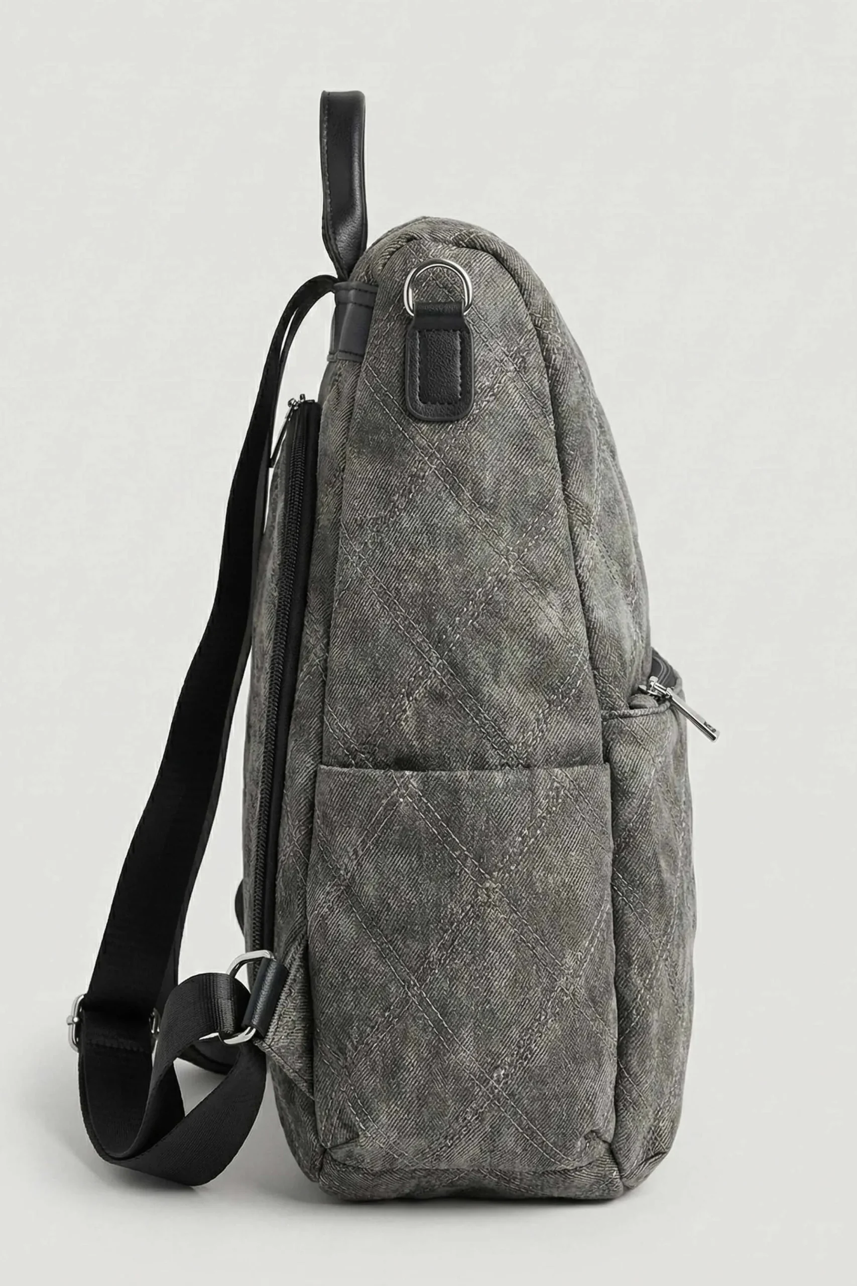 Black Back Pack-446212103