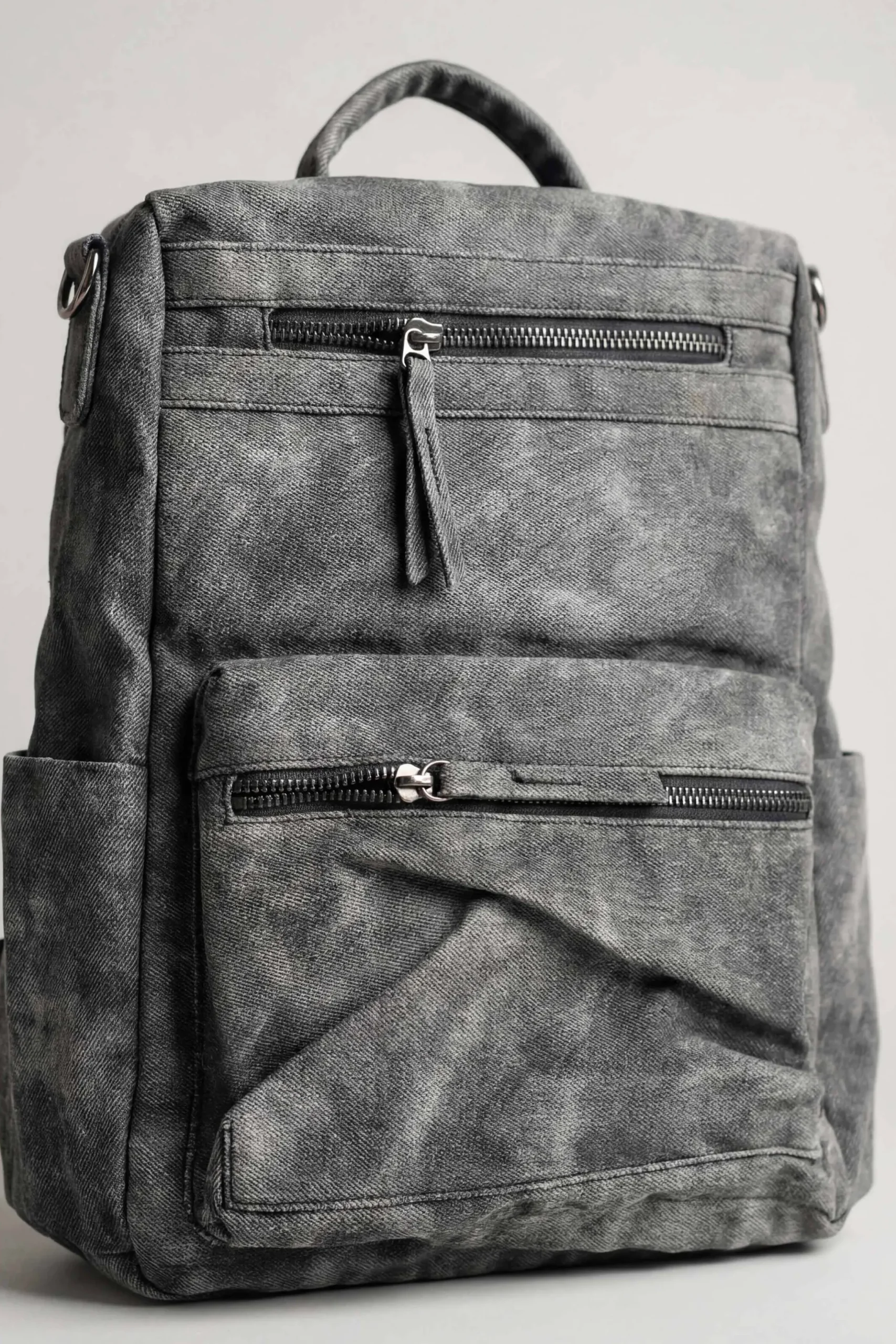 Black Back Pack-446282103