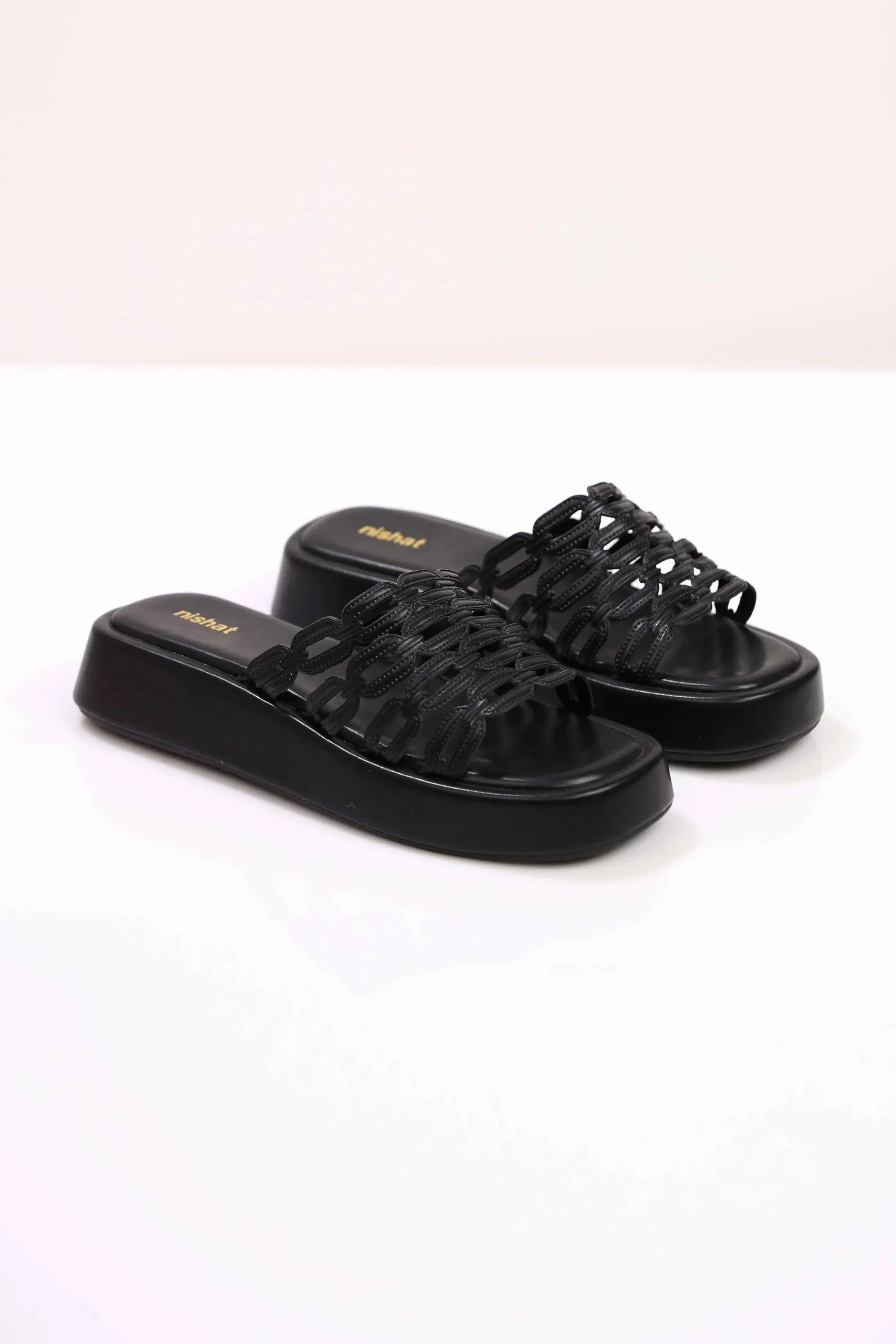 Black Chappal-443102903