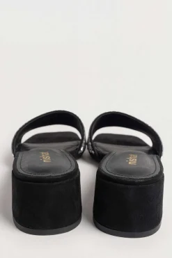 Black Chappal-445262903