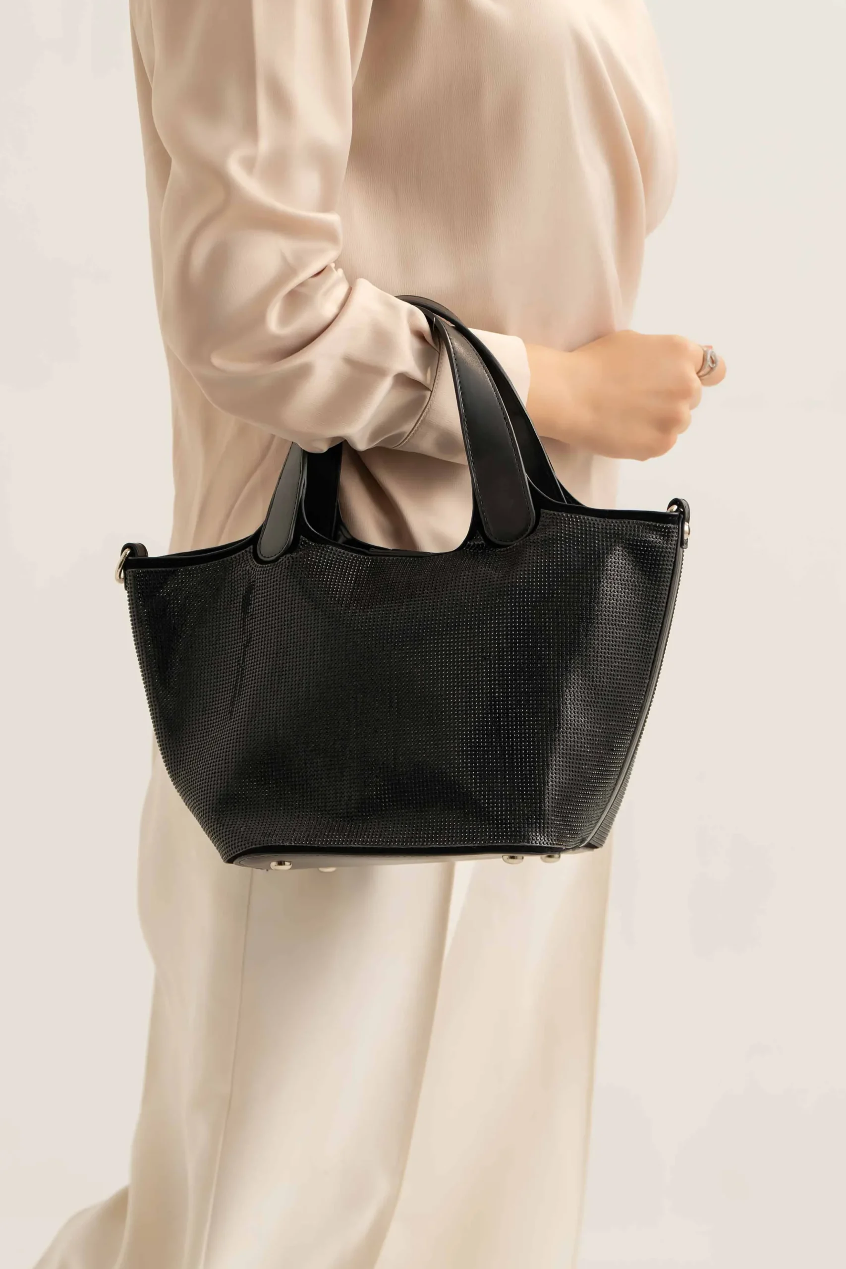 Black Clutch-441132103