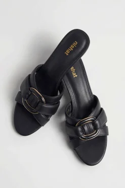 Black Heels-445332903