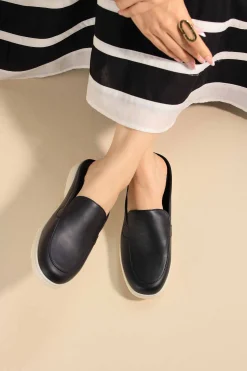Black Mules-445362903