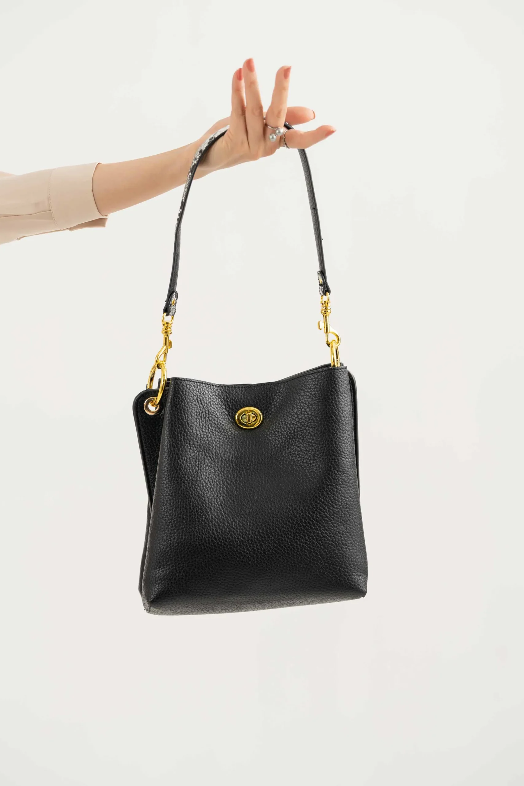 Black Shoulder Bag-441002103