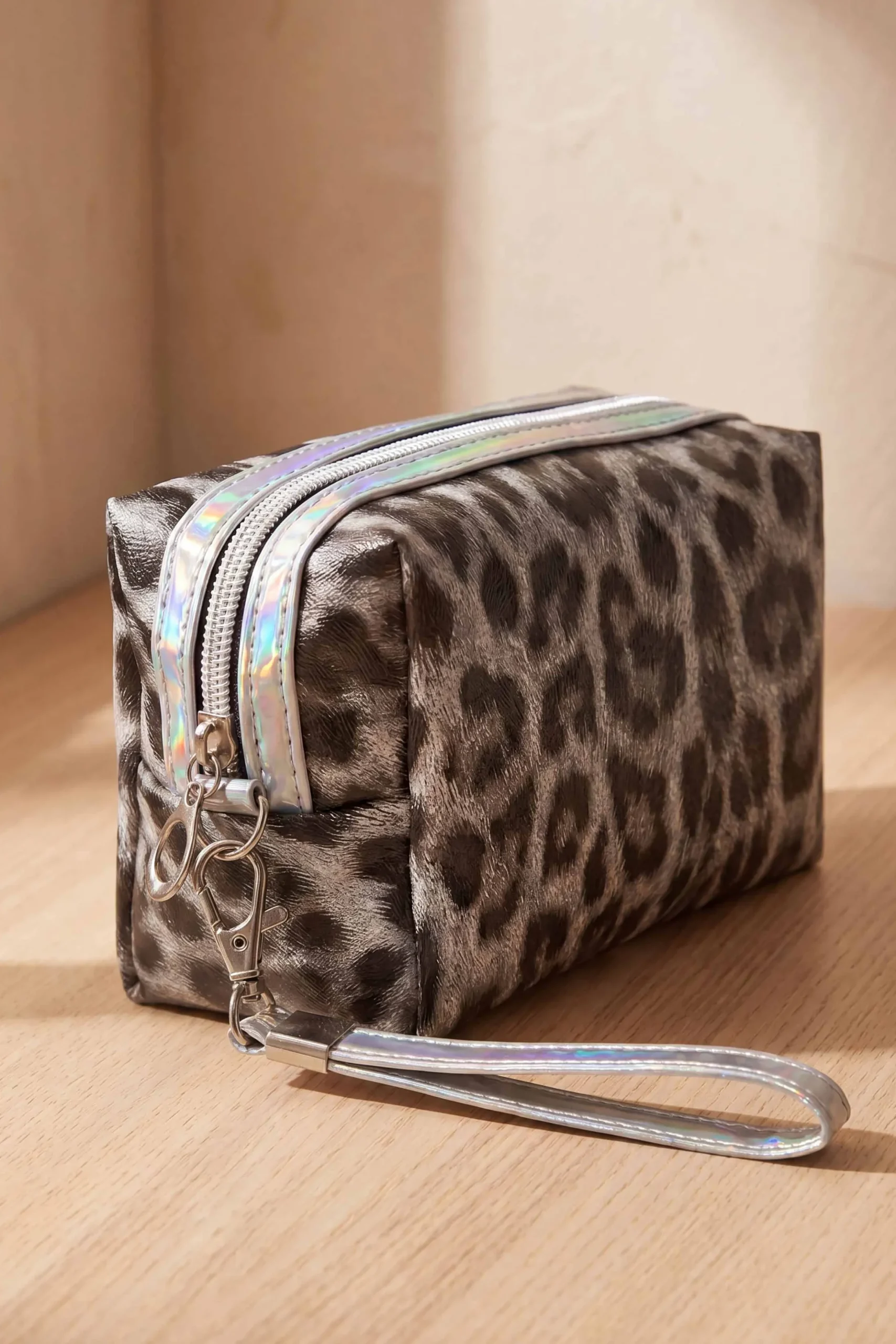 Black Vanity Bag-448462103