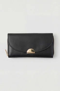 Black Wallet-446622103