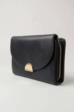Black Wallet-446622103