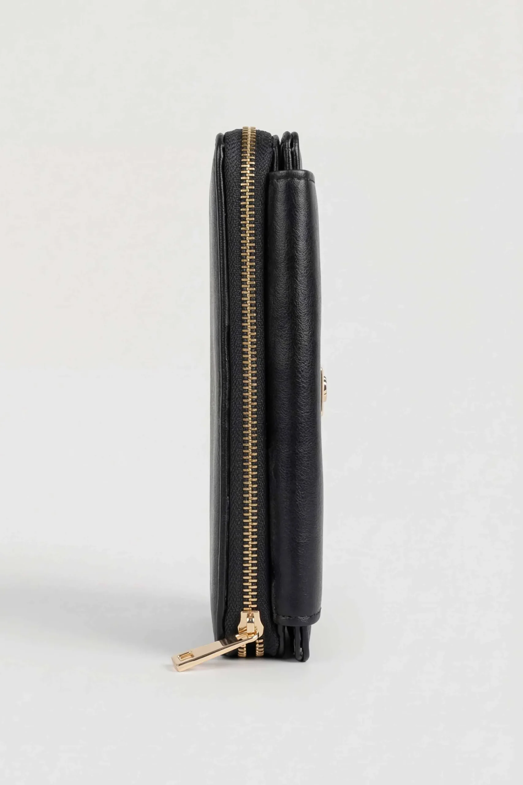 Black Wallet-446632103