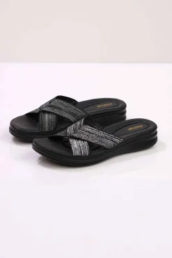 Black Wedge-442942903