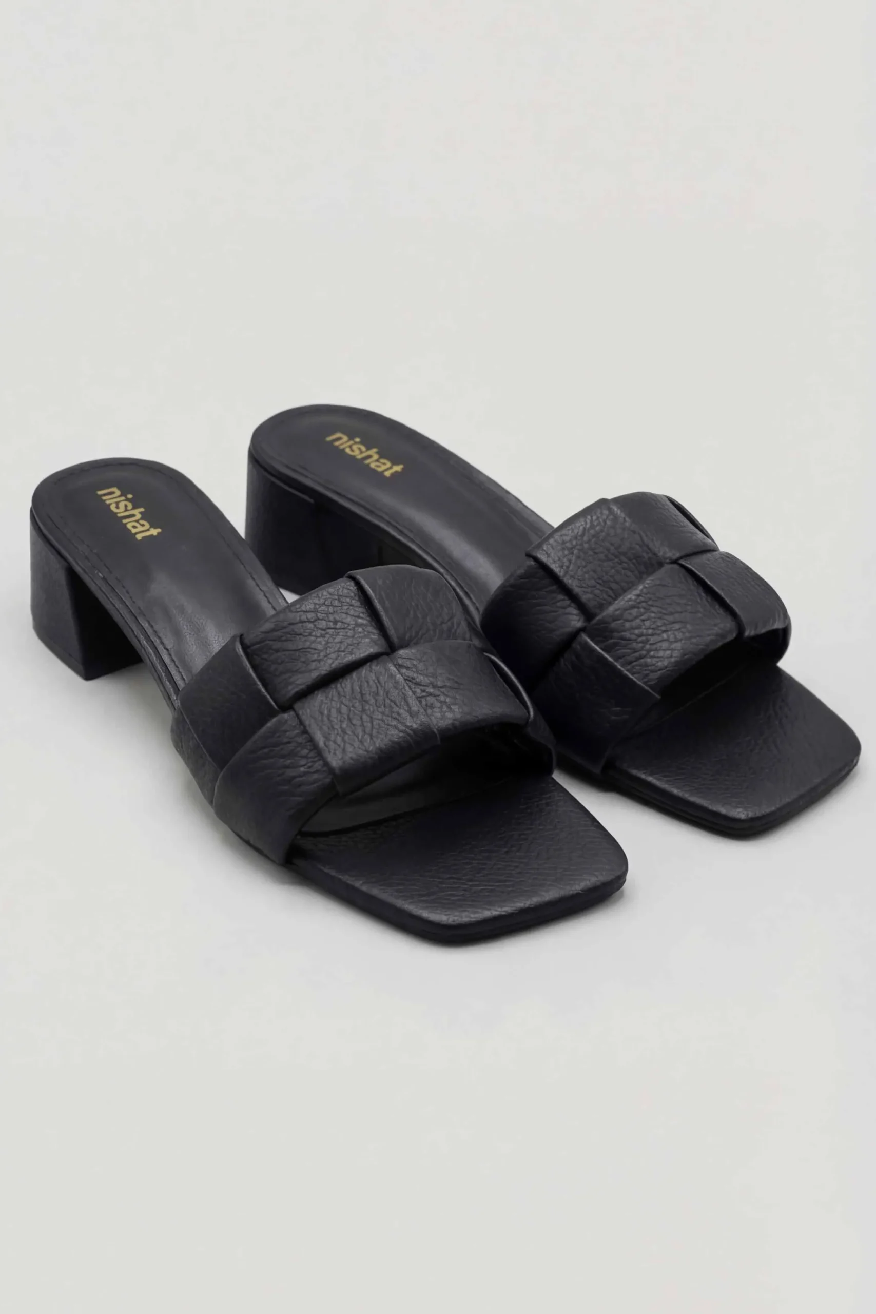 Black Wedges-445342903