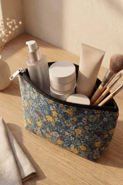 Blue Vanity Bag-448372108
