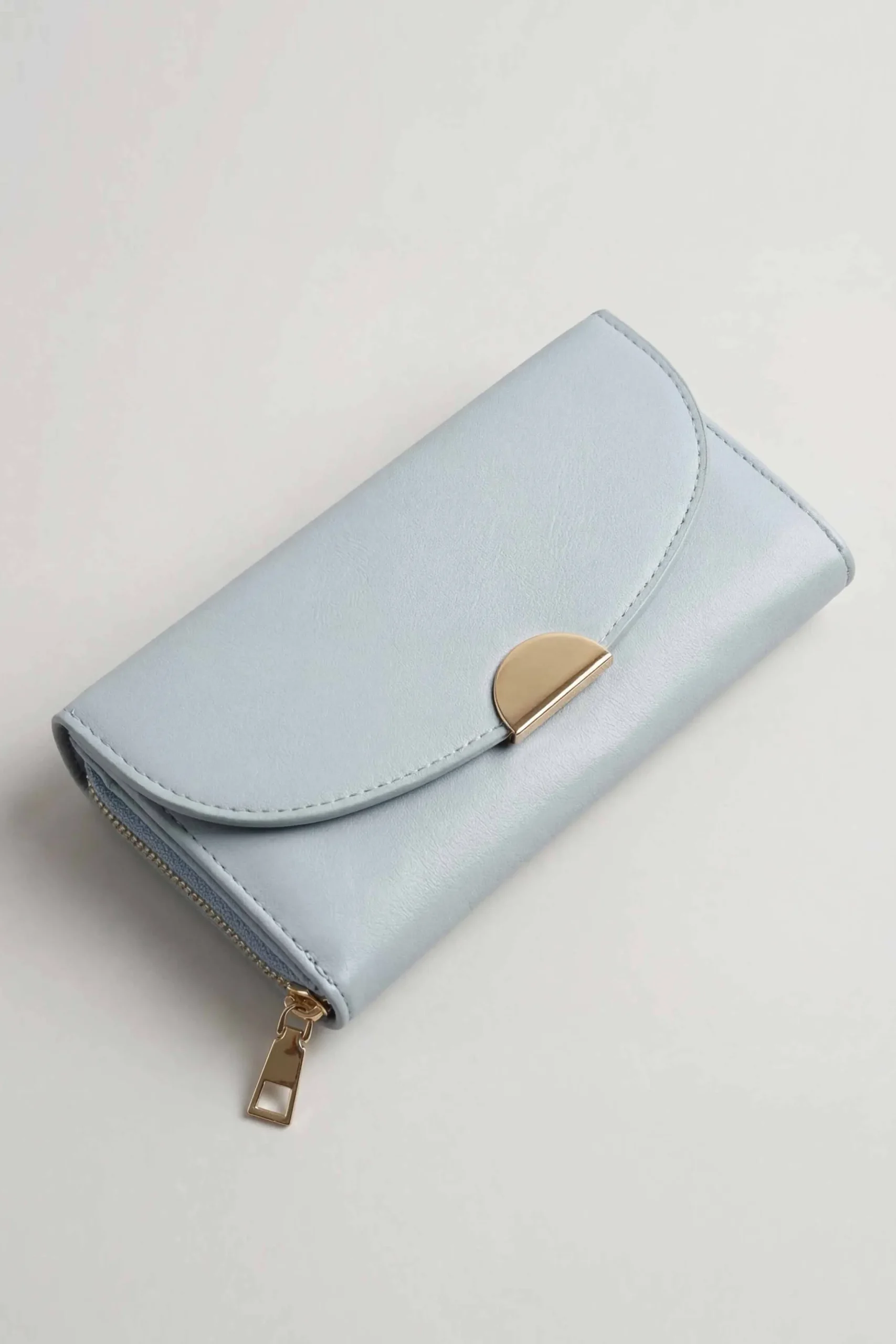 Blue Wallet-446622108