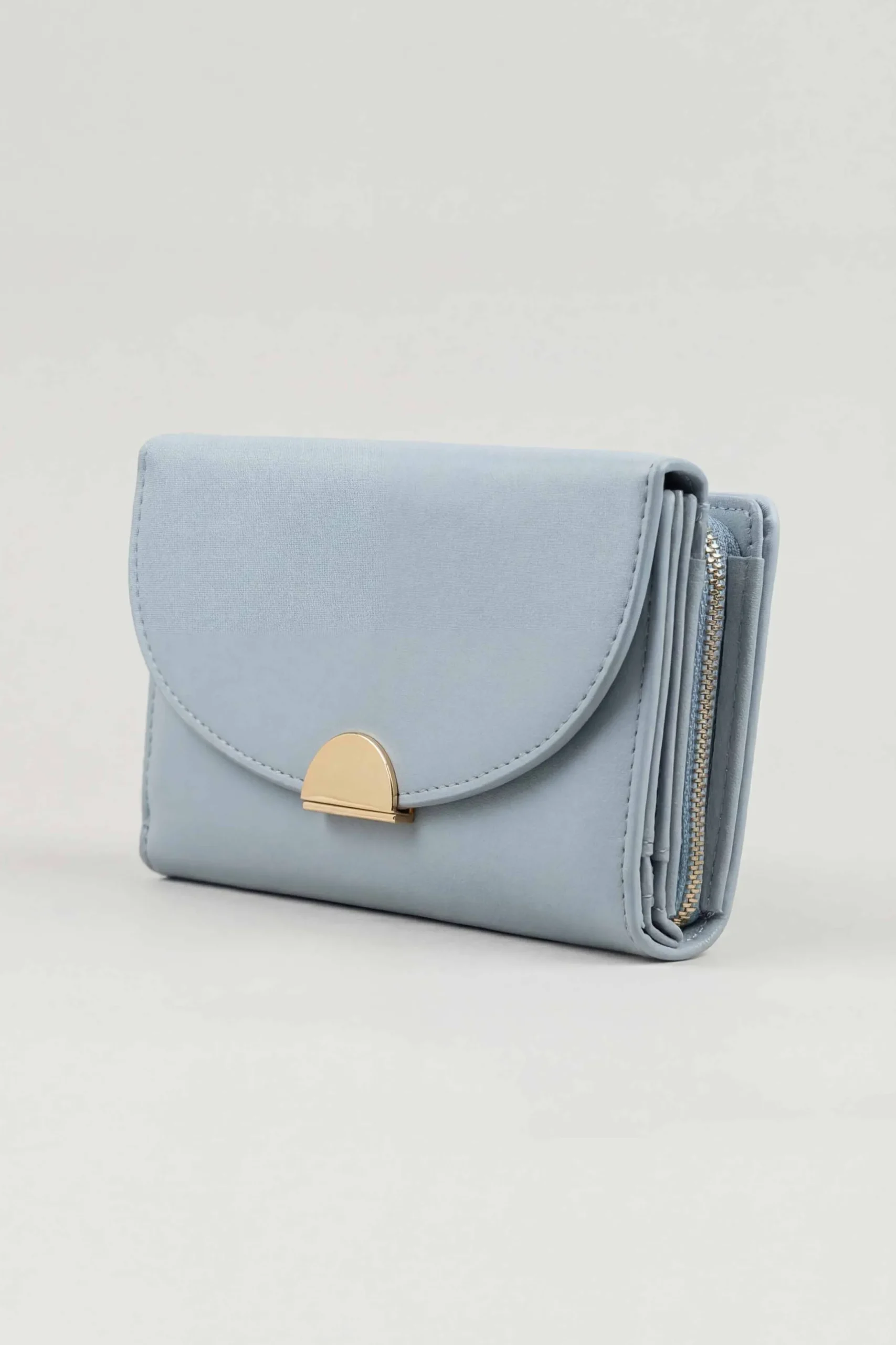 Blue Wallet-446622108