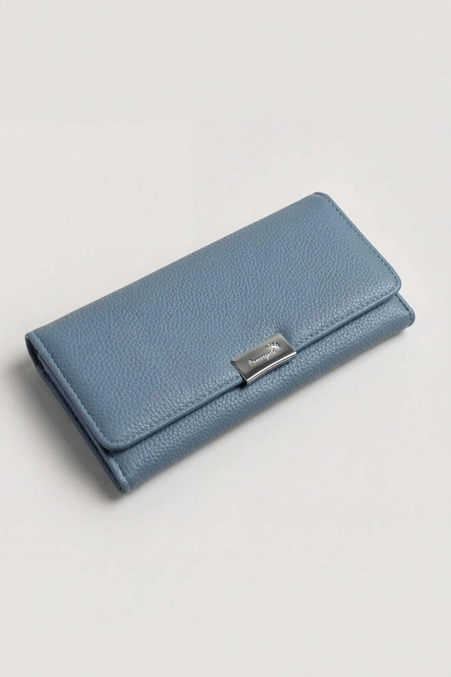 Blue Wallet-446592108