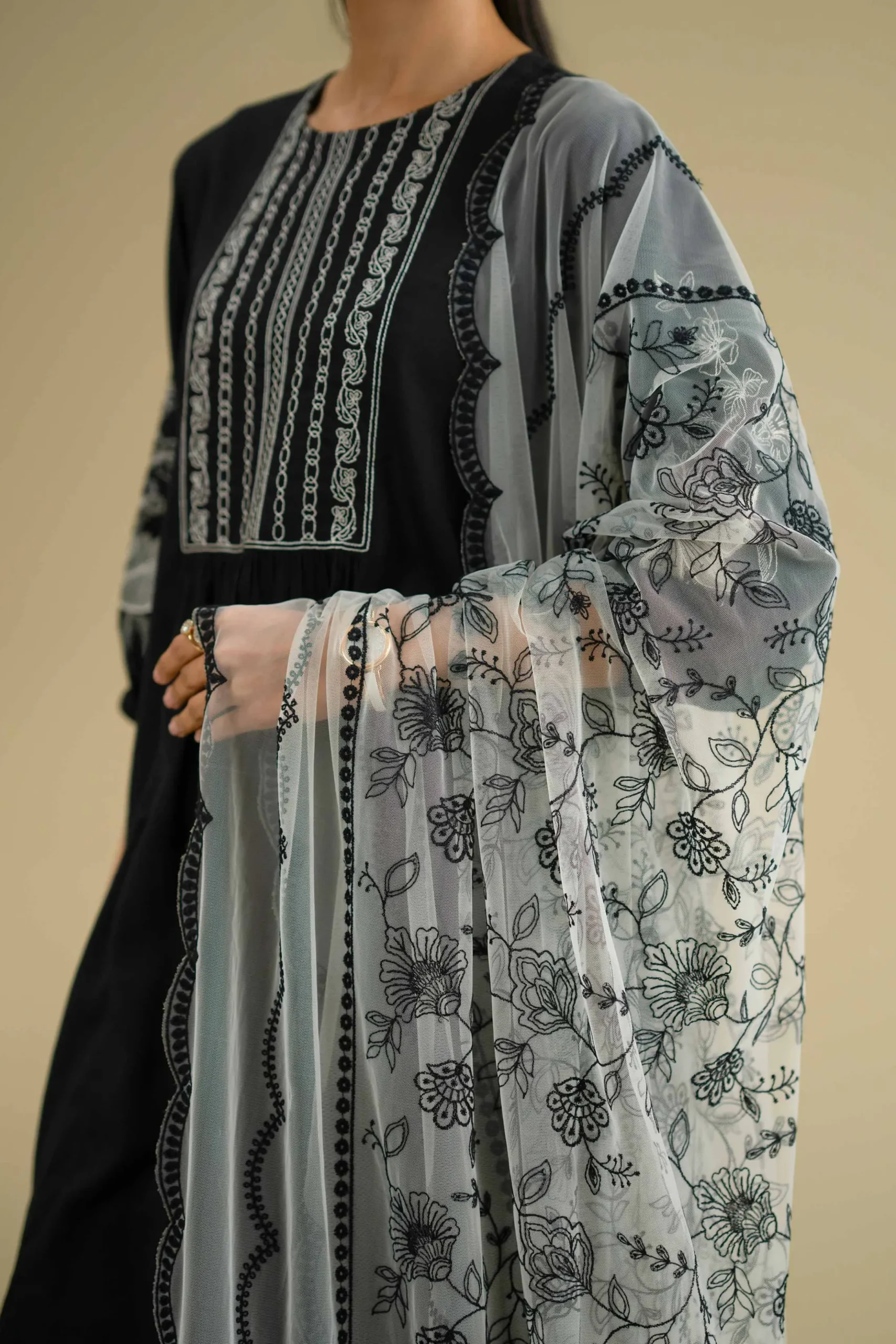 Embroidered Dupatta - KFE26-123