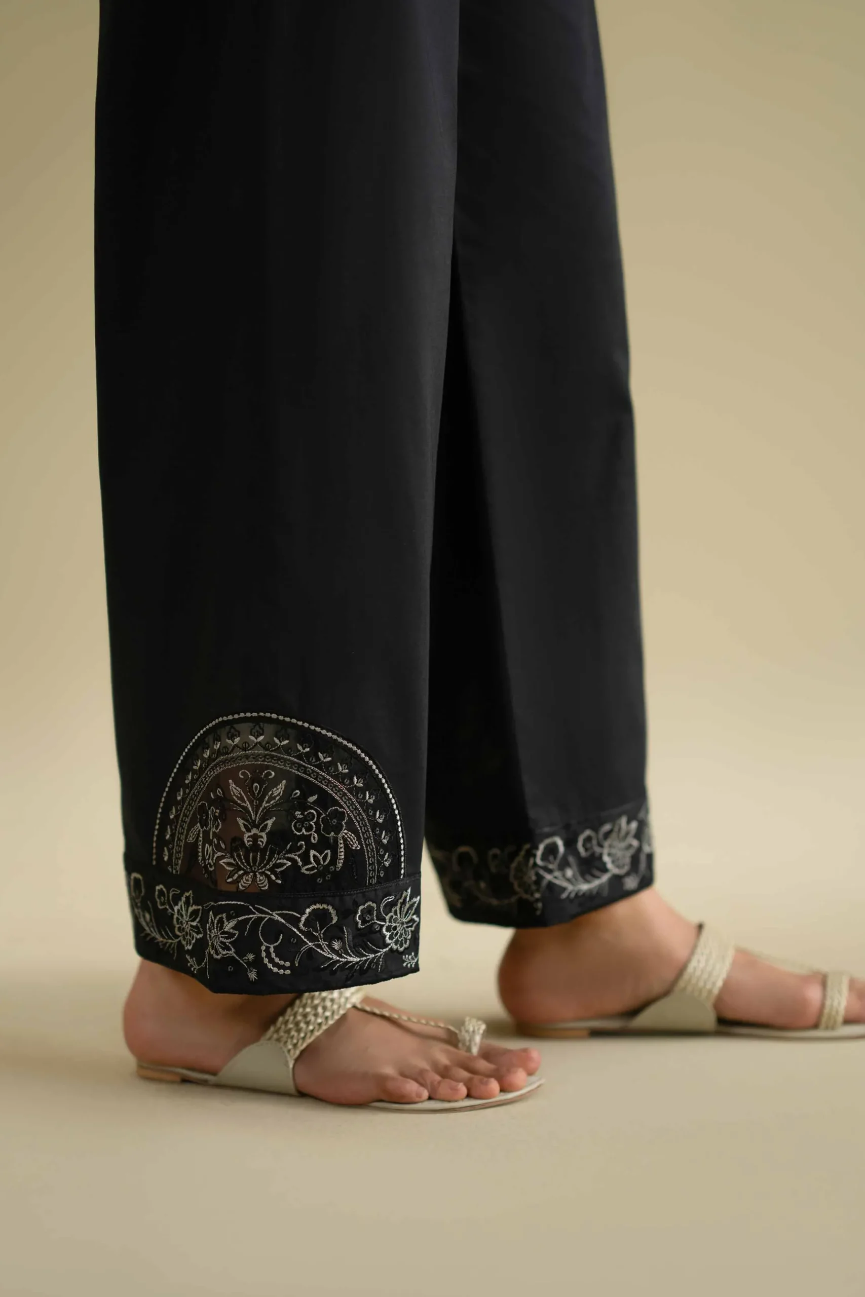 Embroidered Pants - KFE26-127