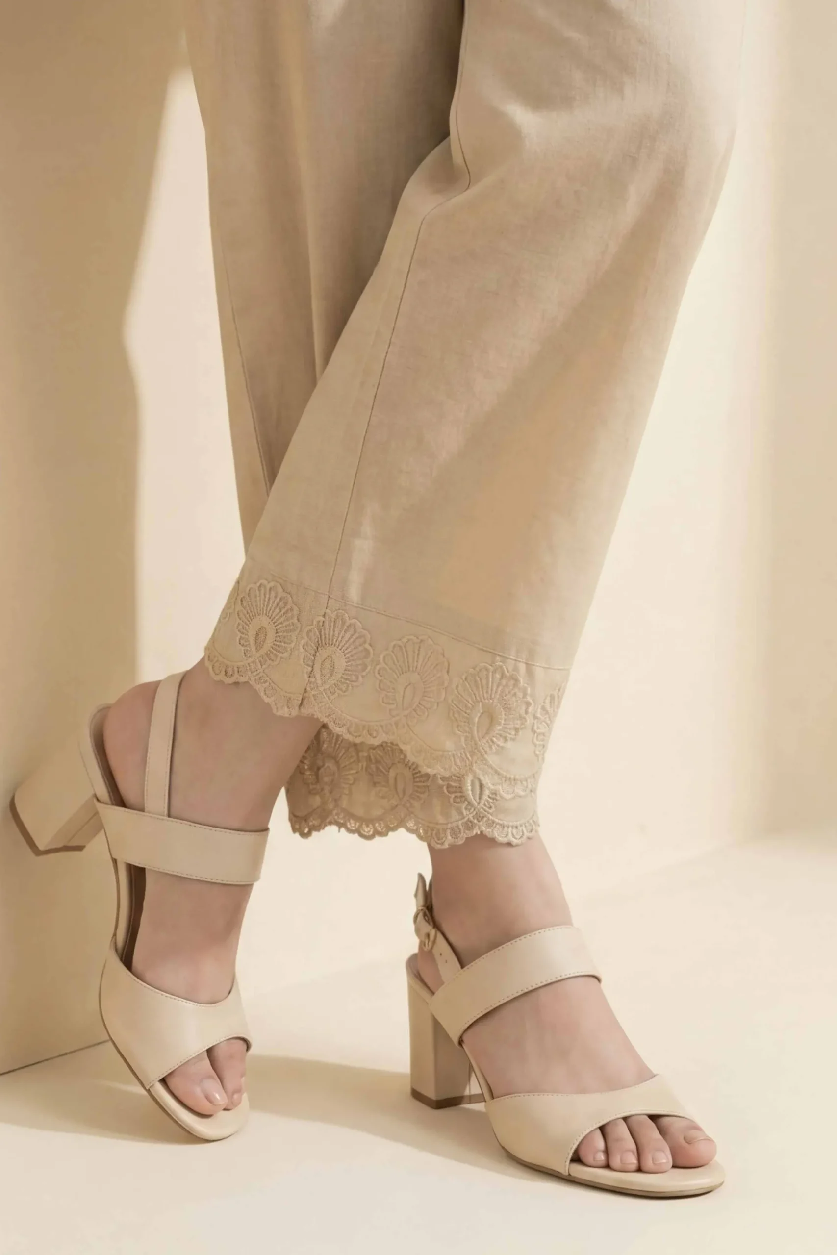 Embroidered Trousers - PE26-631