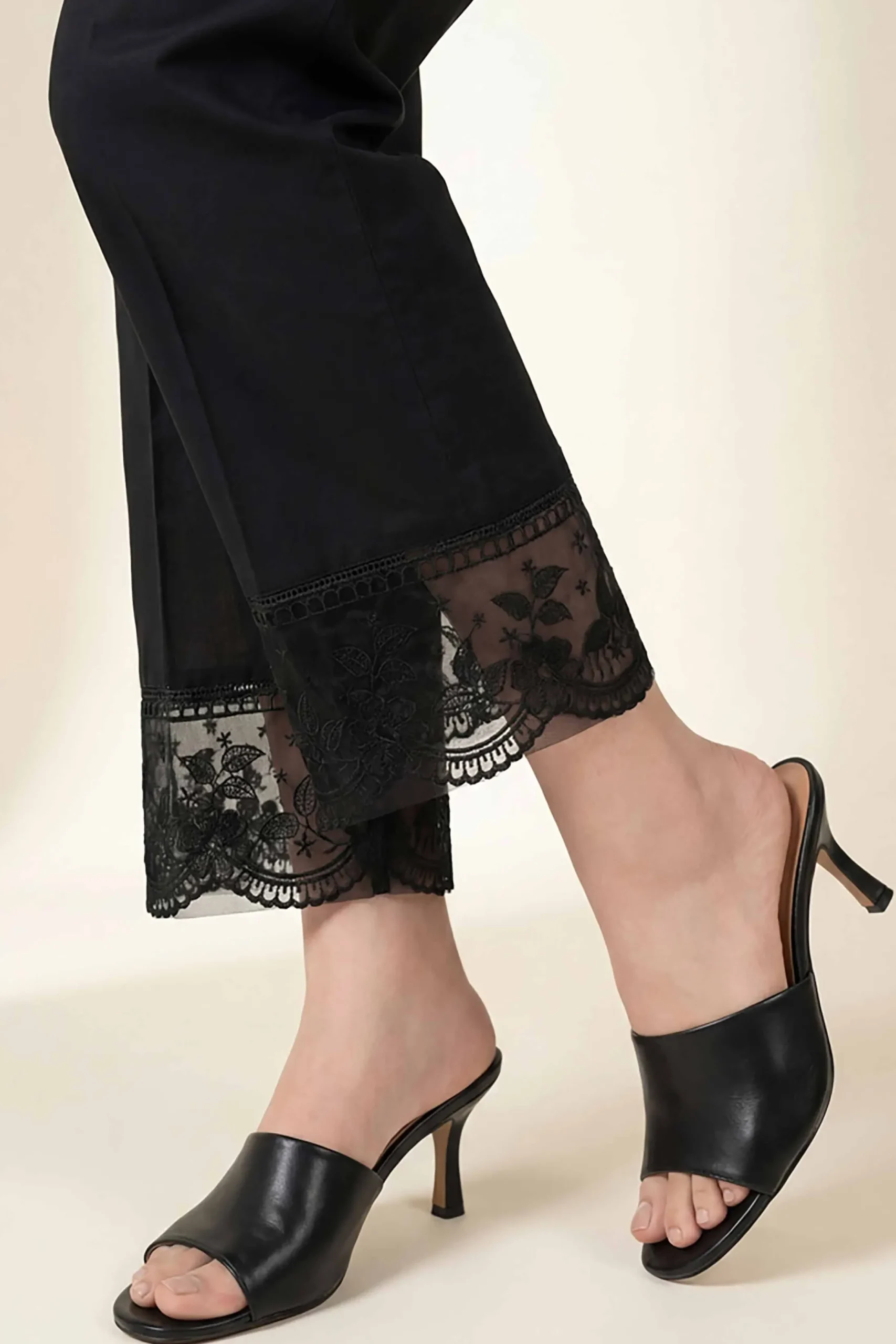 Embroidered Trousers - PE26-639