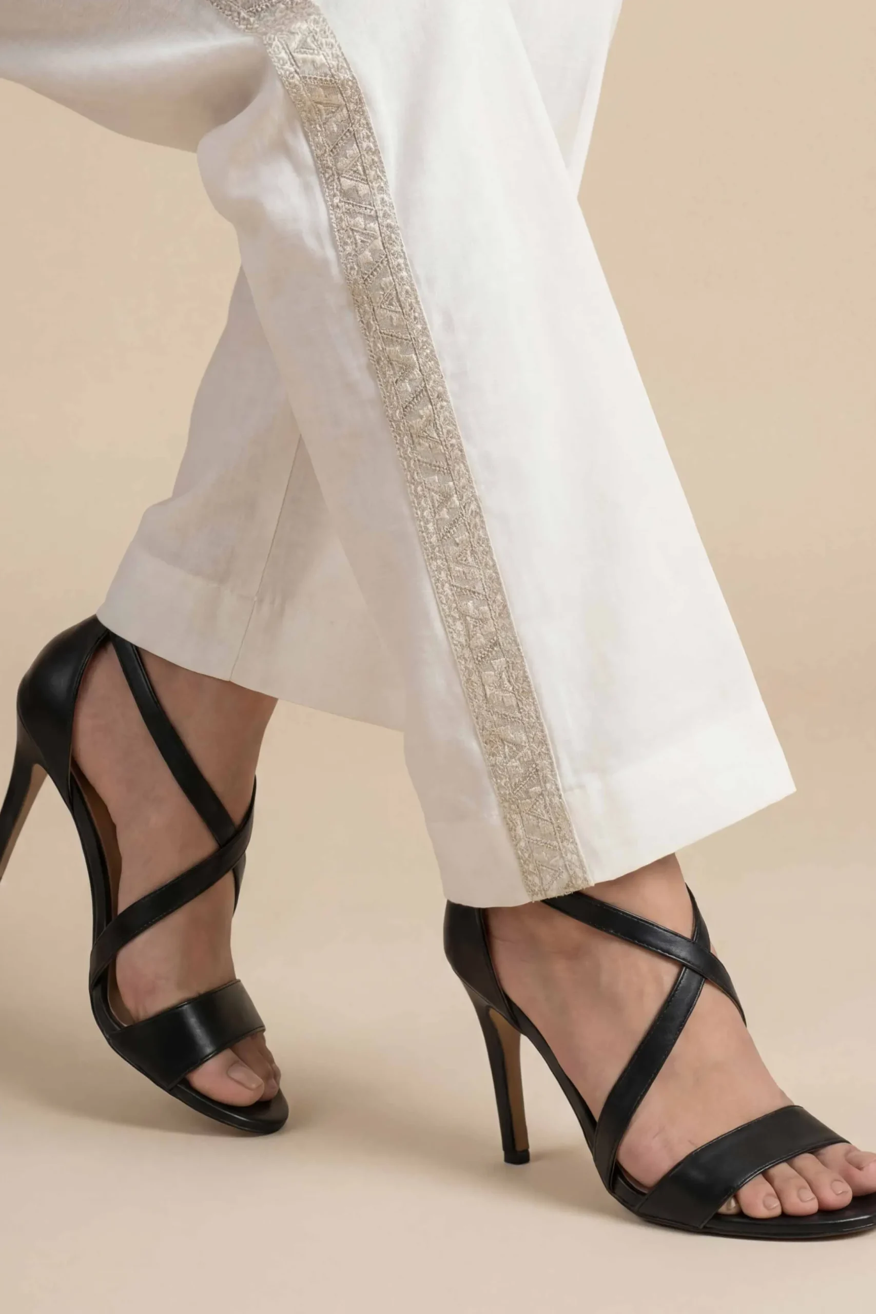 Embroidered Trousers - PE26-646