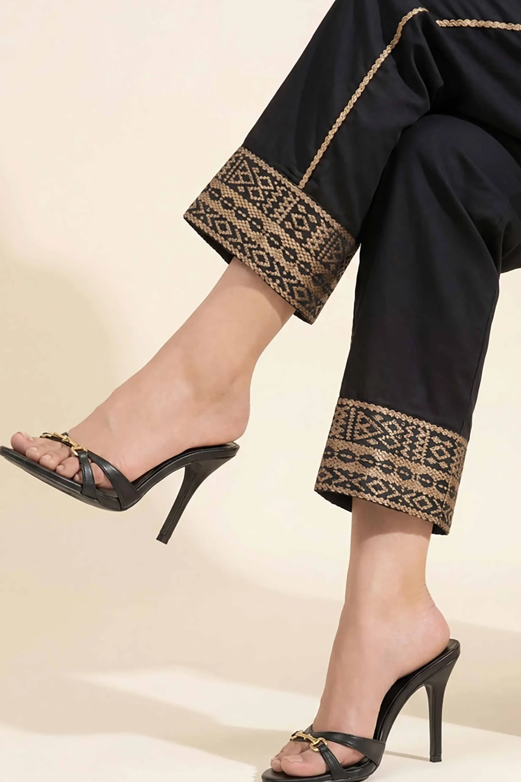 Embroidered Trousers - PE26-660