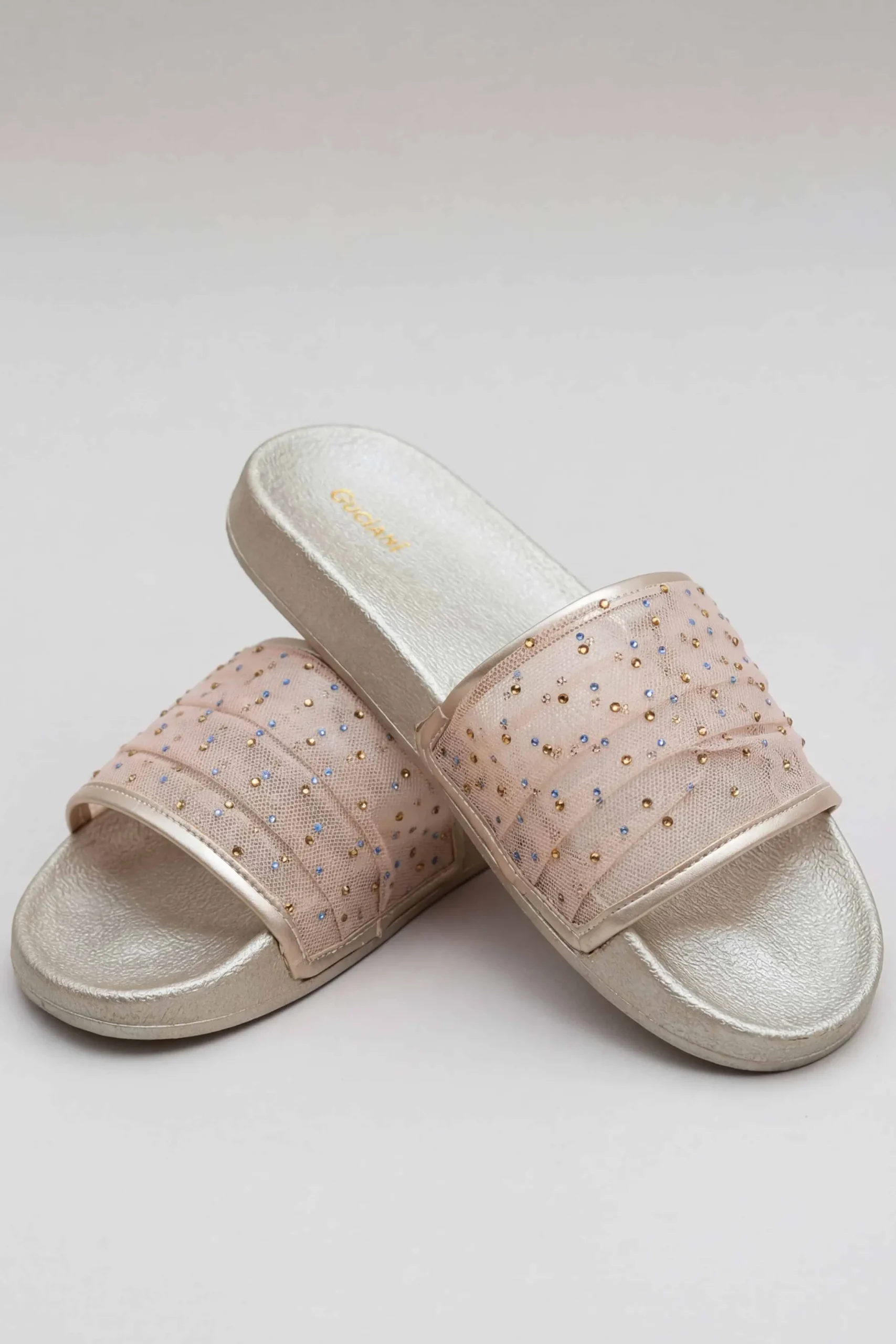 Gold Chappal-445412919