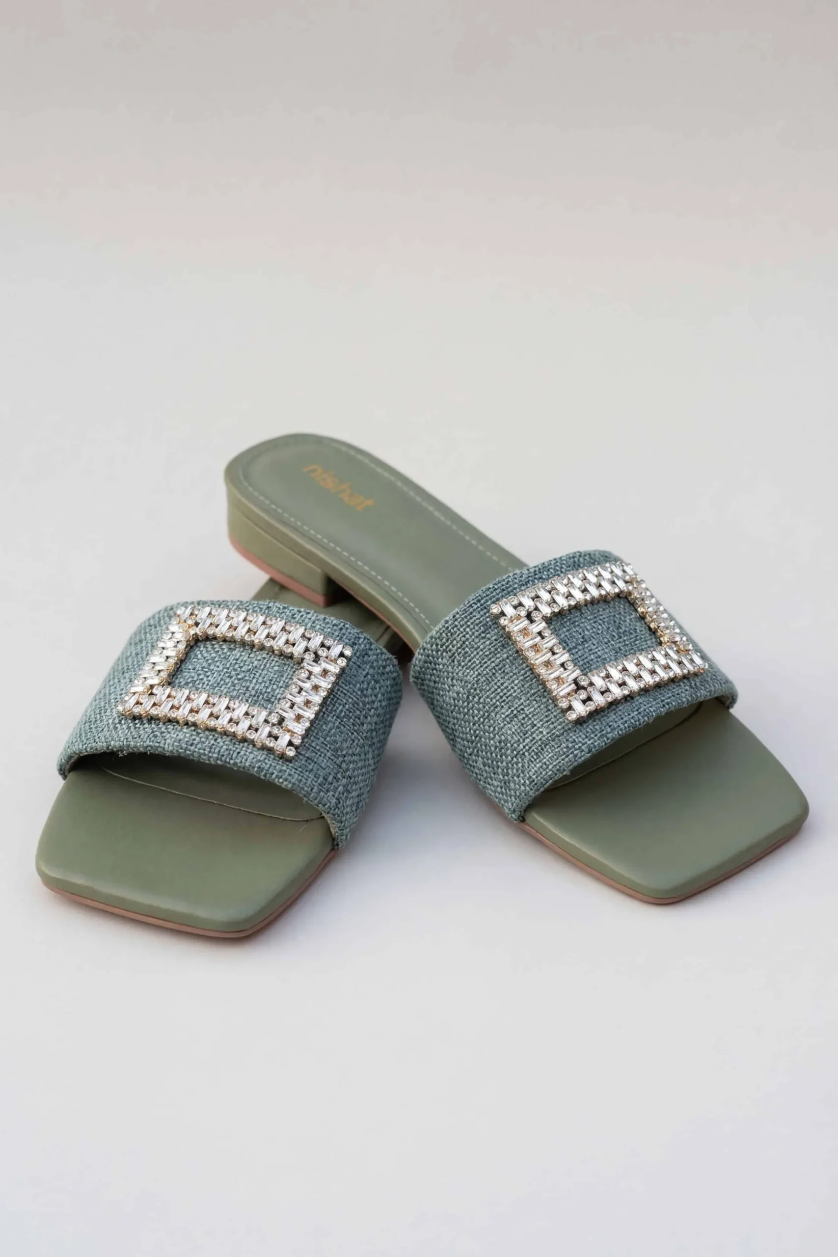 Green Chappal-445402904
