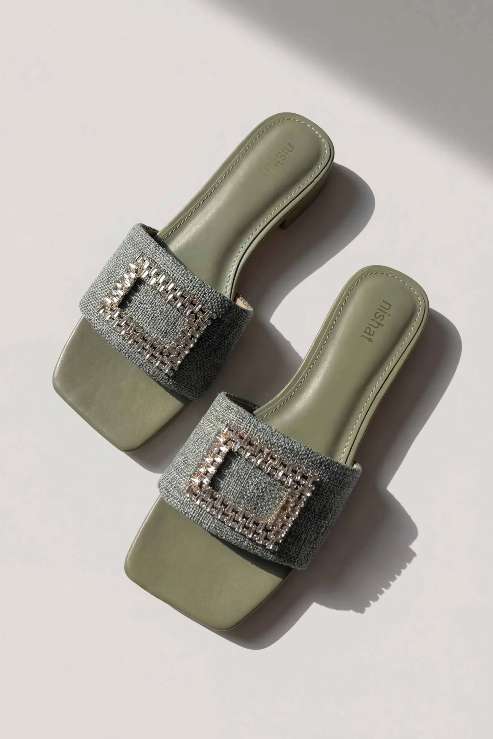 Green Chappal-445402904