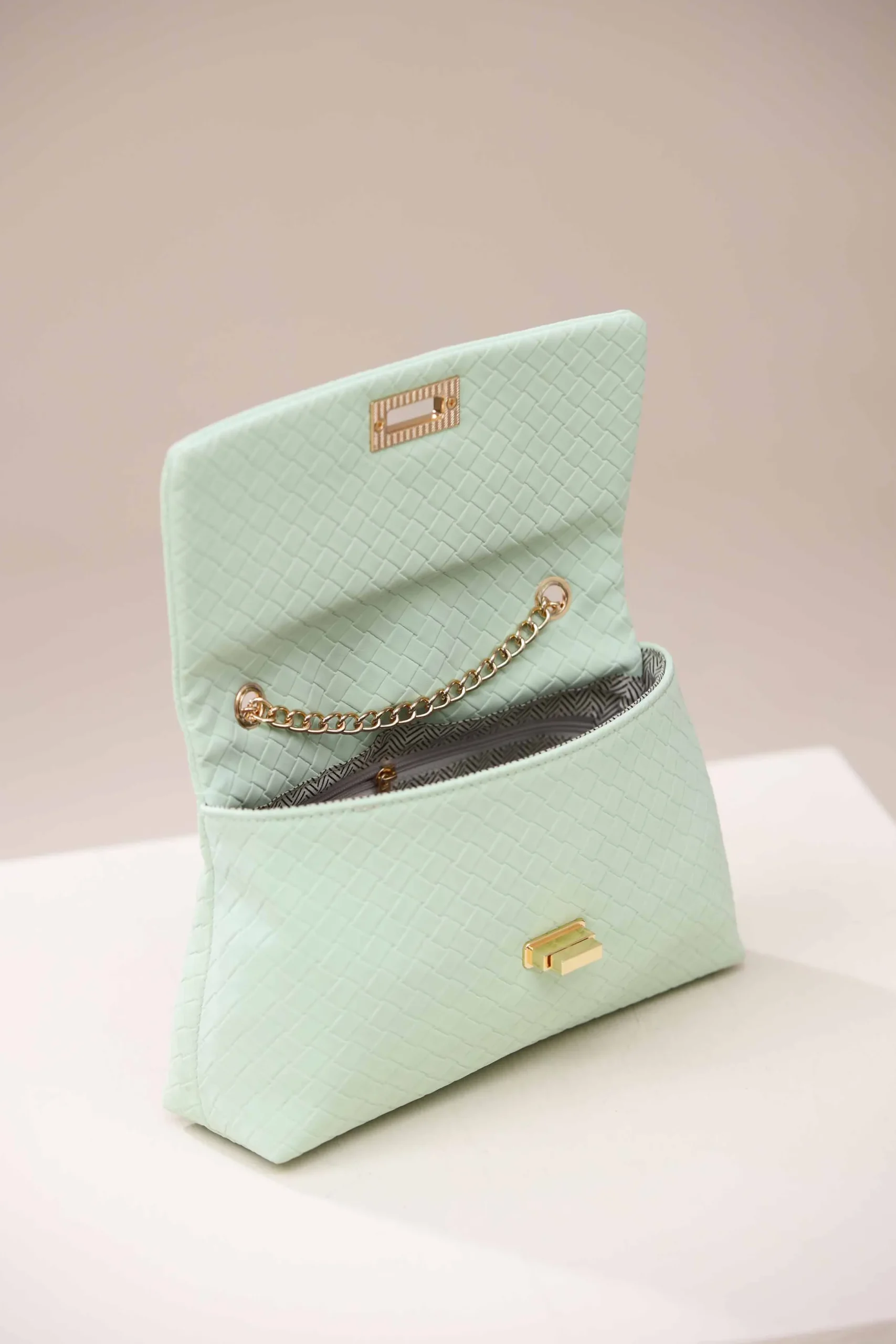 Green Shoulder Bag-444592104
