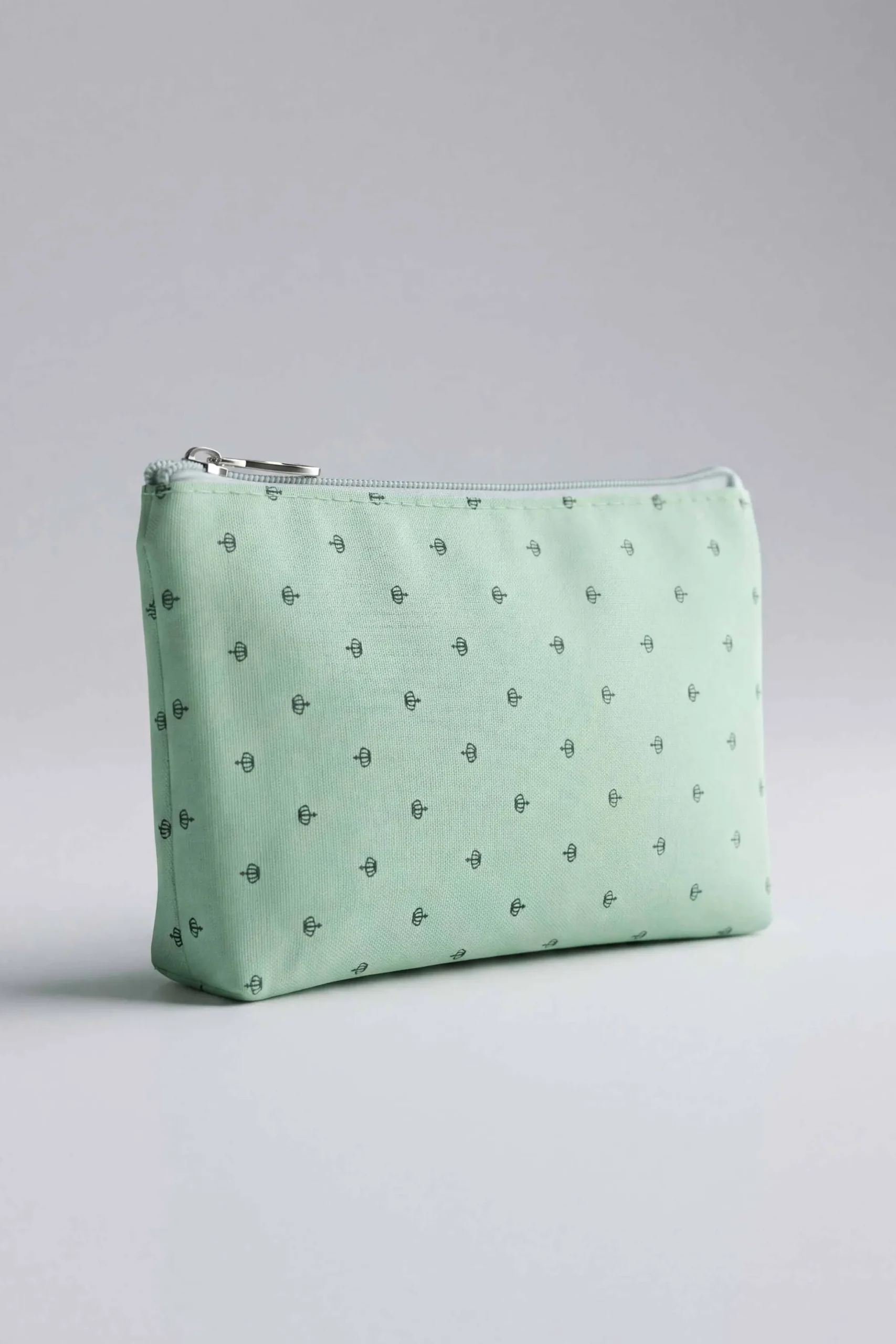 Green Vanity Bag-448382104