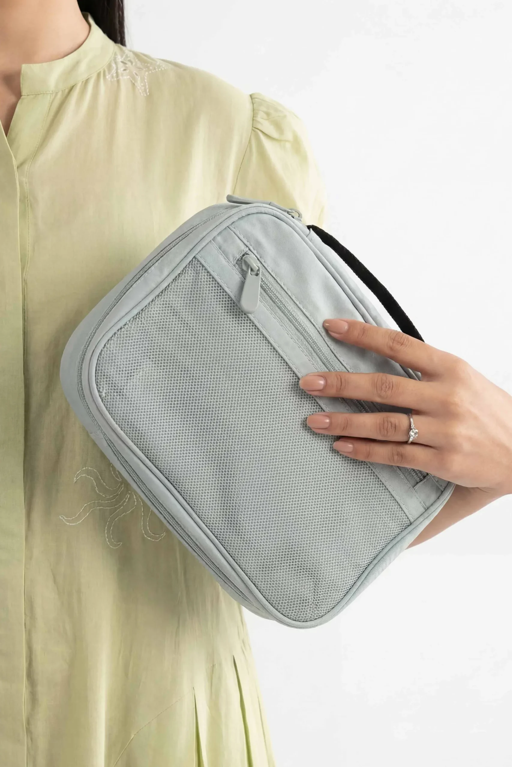 Green Vanity Bag-448342104