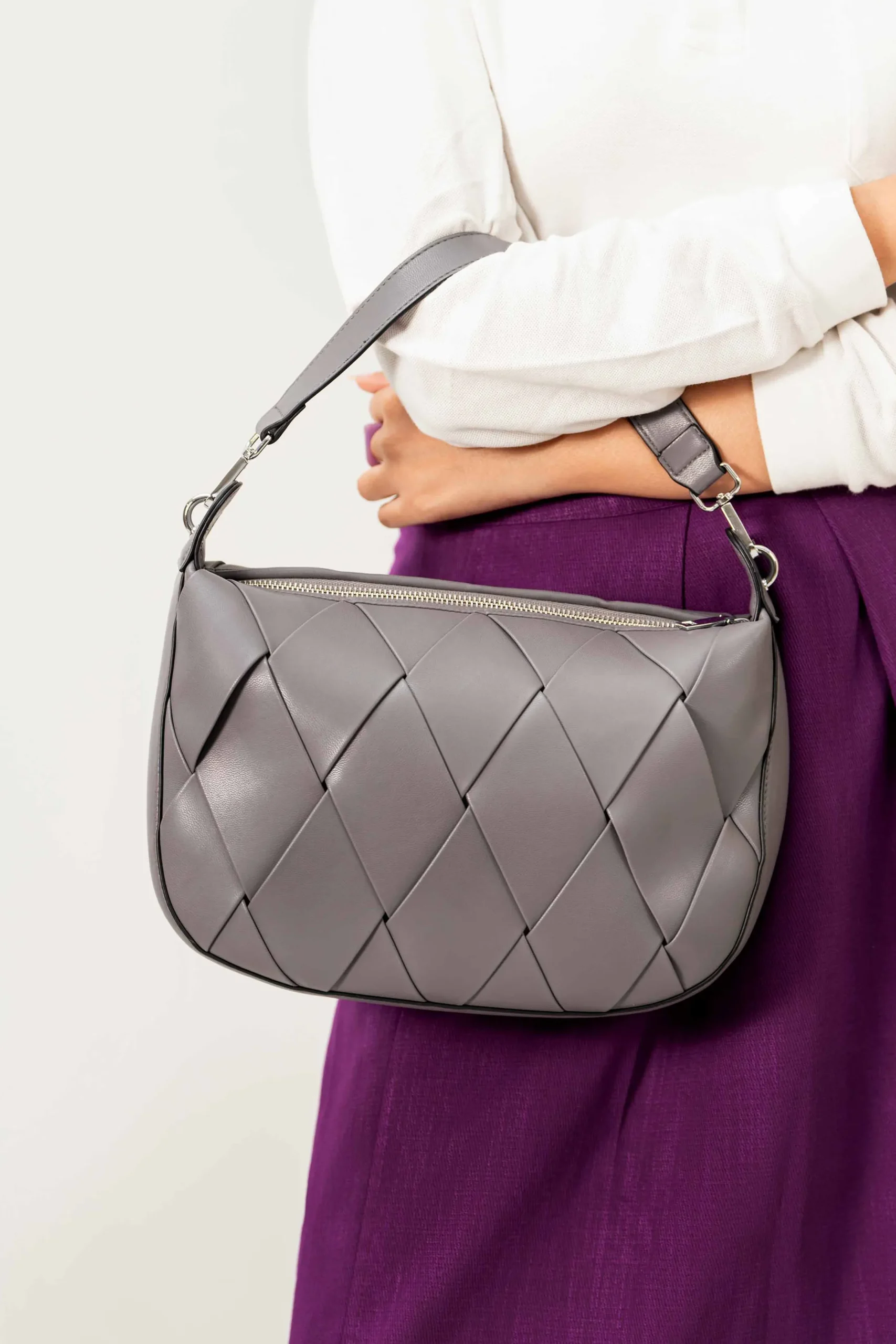 Grey Shoulder Bag-440912111