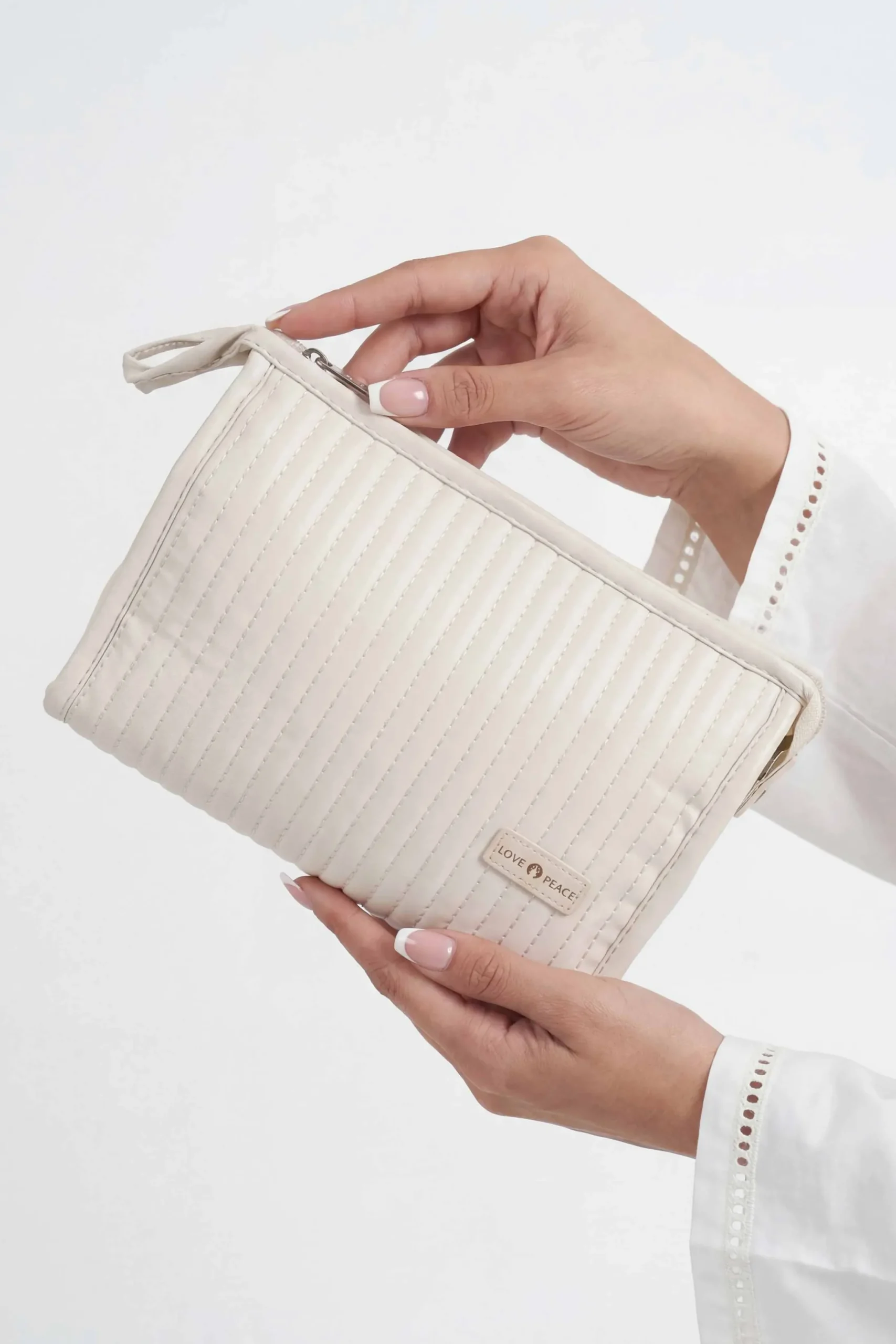 Off White Vanity Bag-448312107