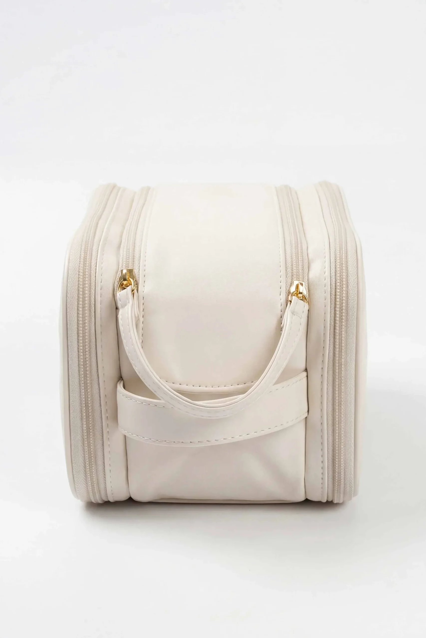 Off White Vanity Bag-448352107
