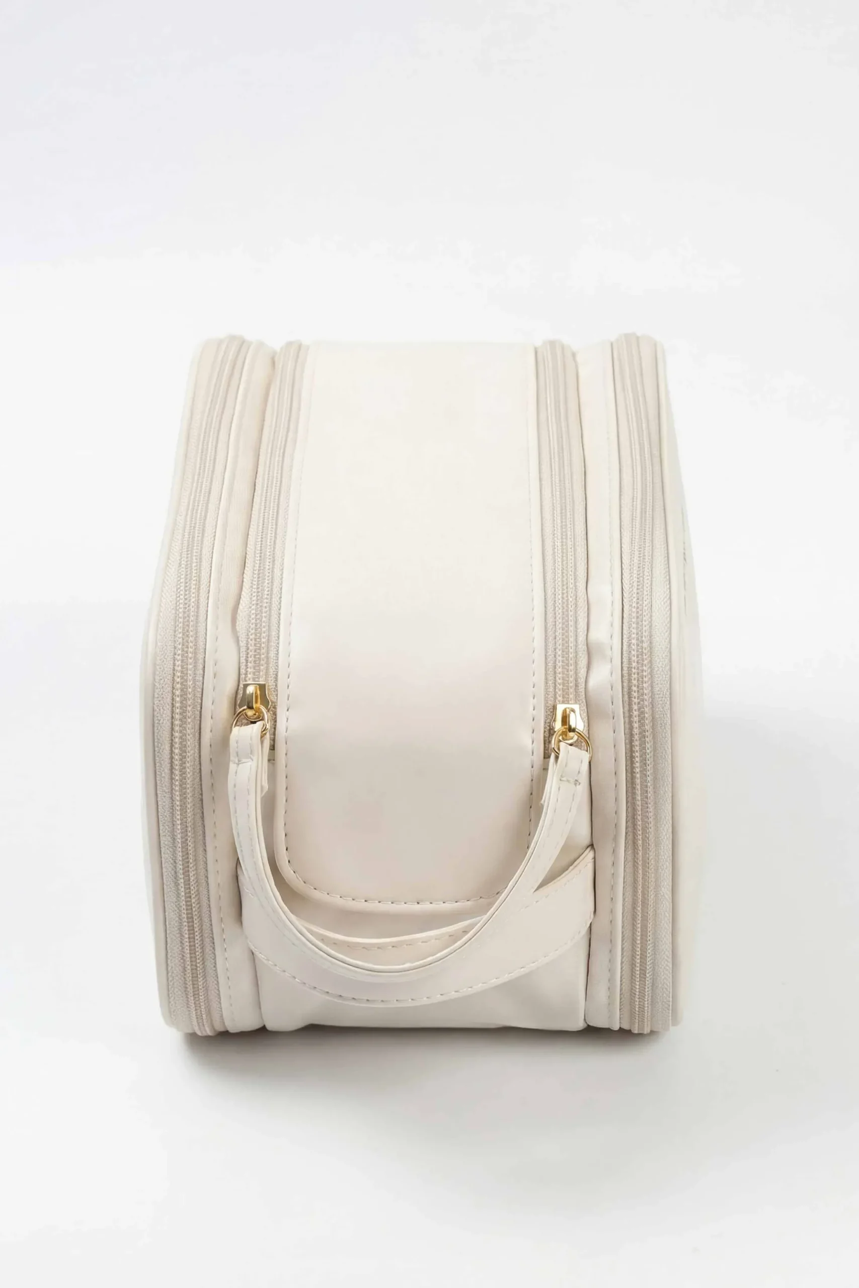 Off White Vanity Bag-448352107