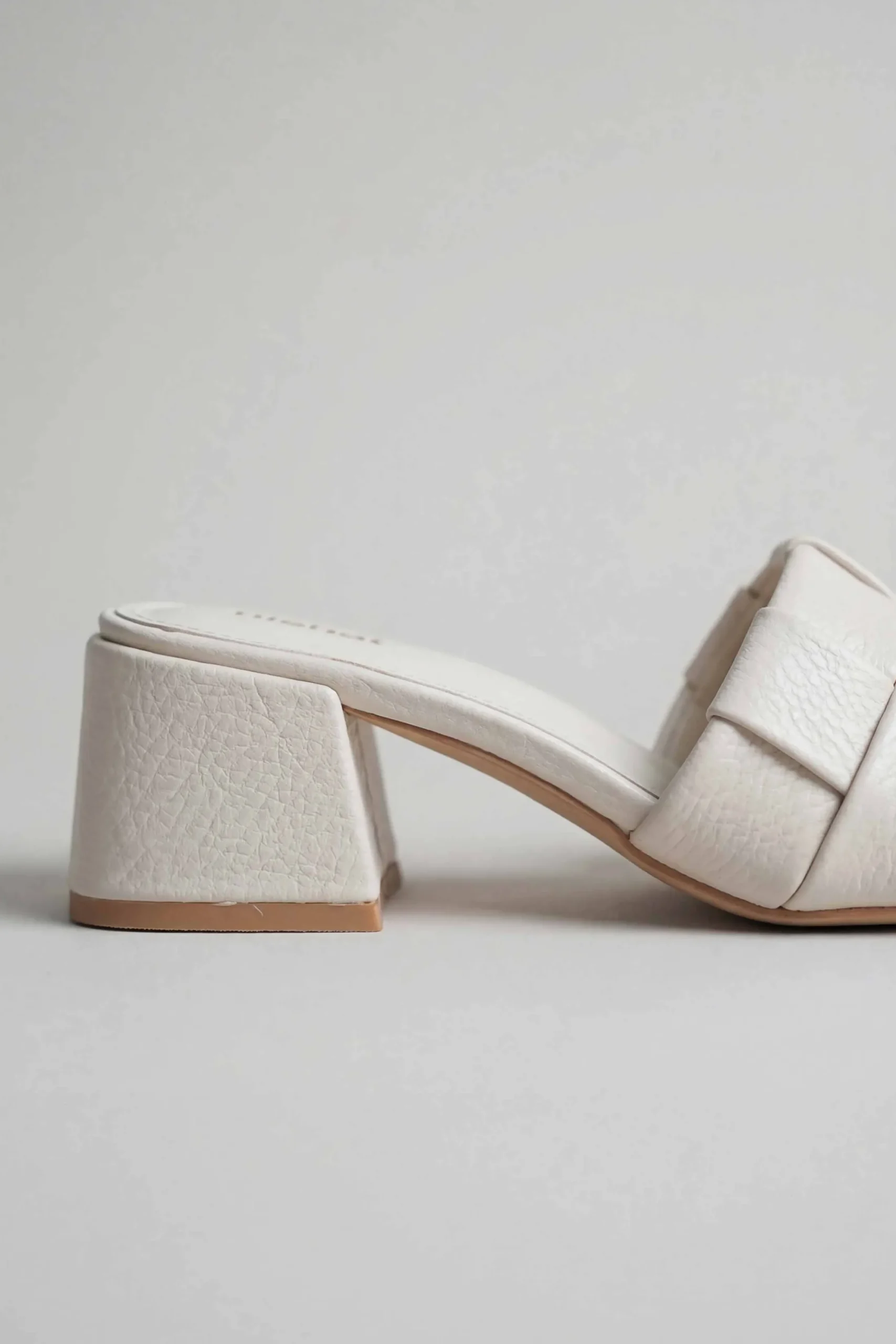 Off White Wedges-445342907