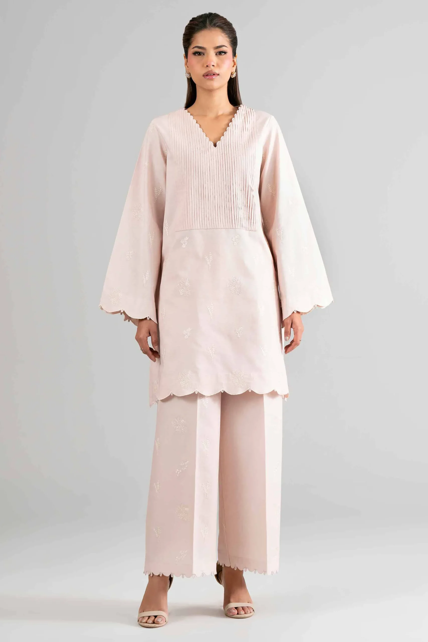 1 Piece - Dyed Embroidered Loose Fabric - 42602506