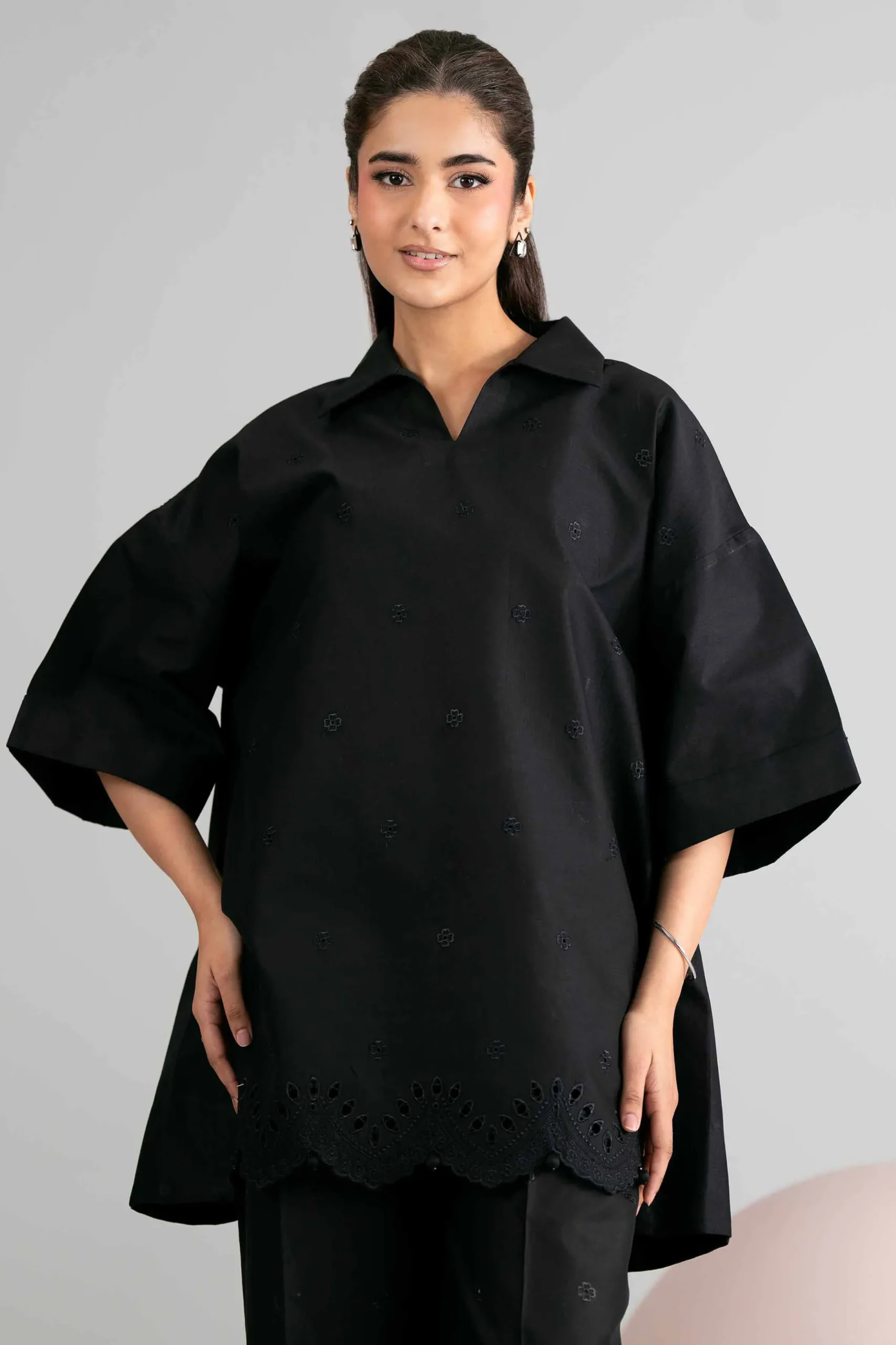 1 Piece - Dyed Embroidered Loose Fabric - 42602508