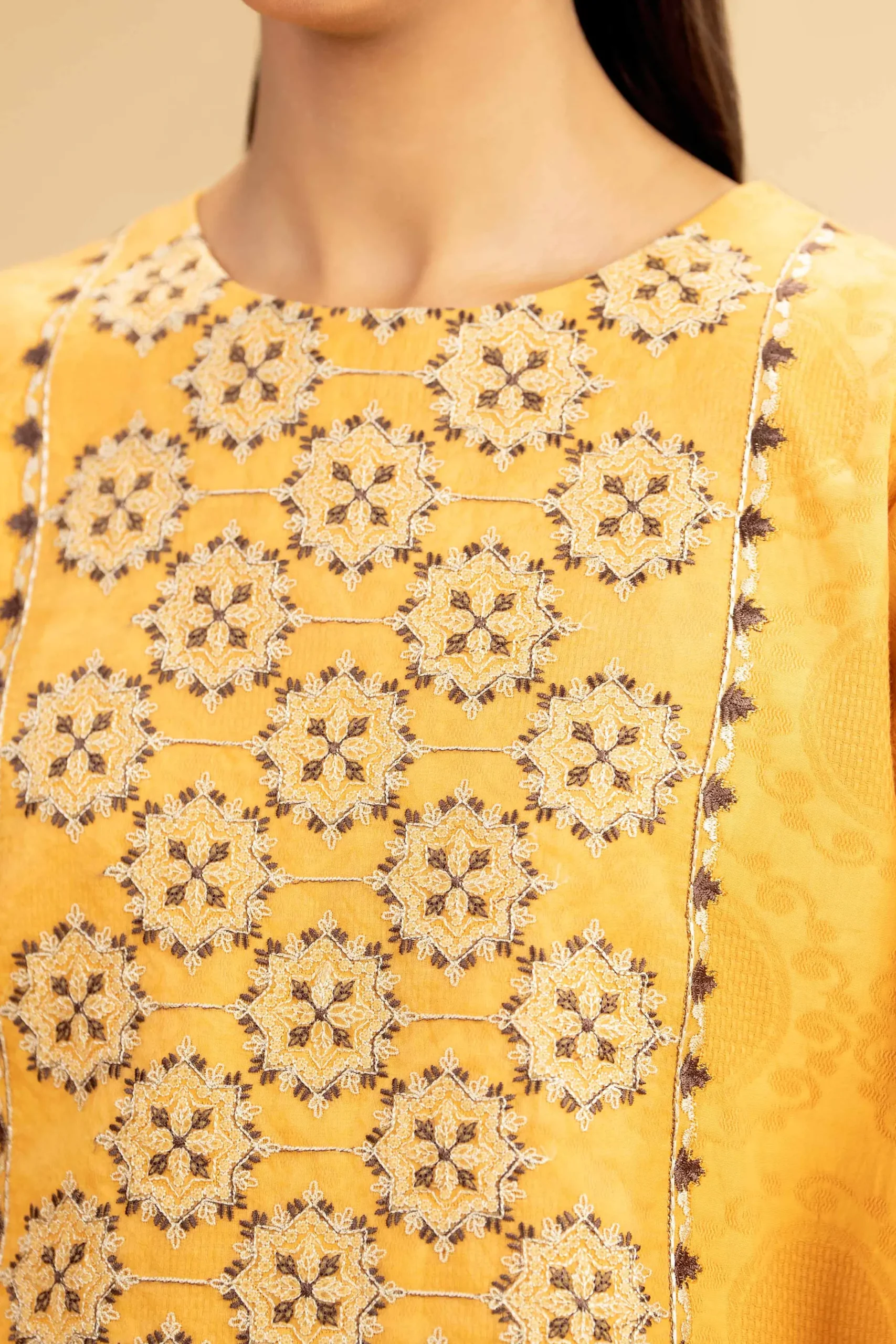3 Piece - Dyed Embroidered Suit - 42501100