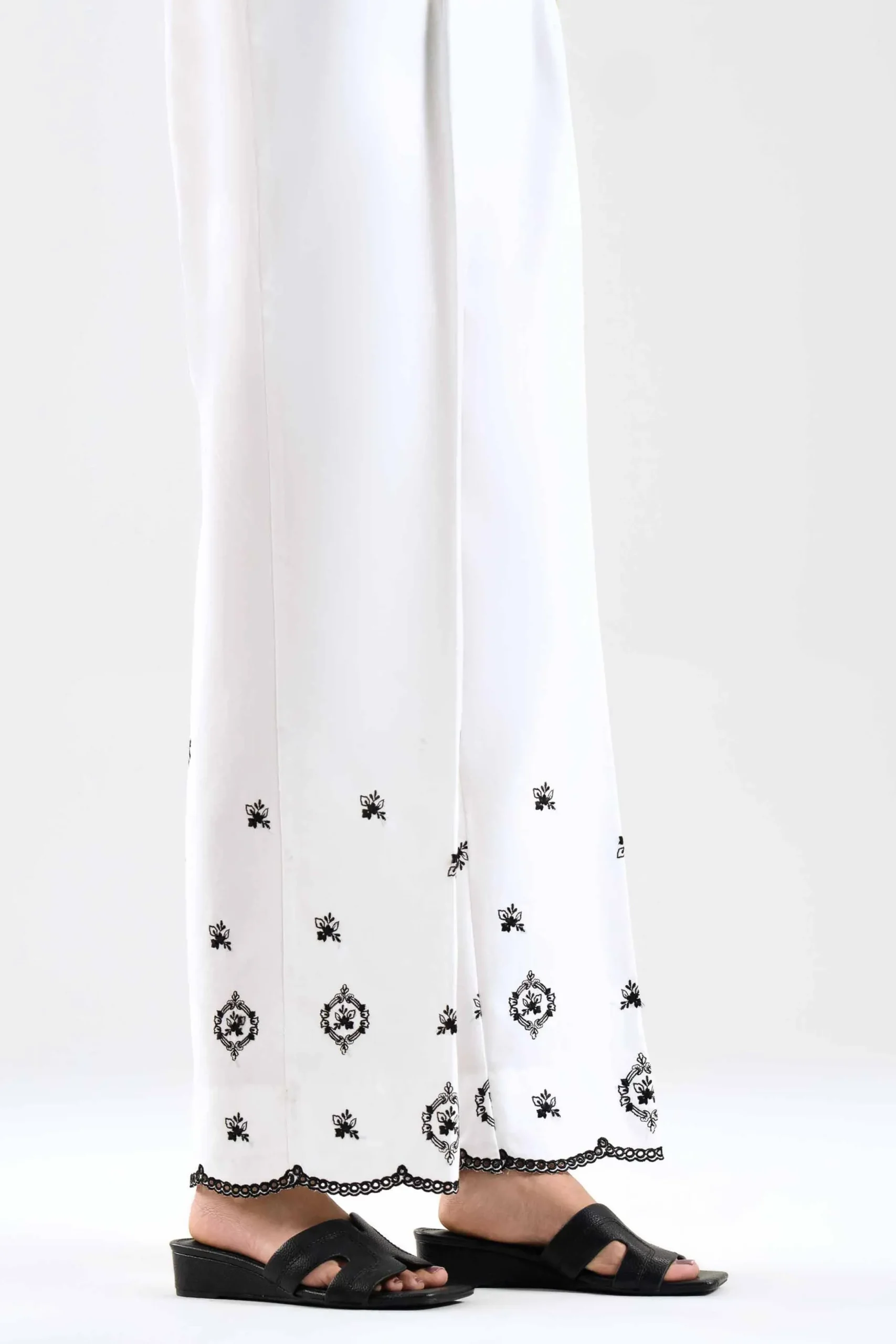 1 Piece - Dyed Loose Fabric - 42602319