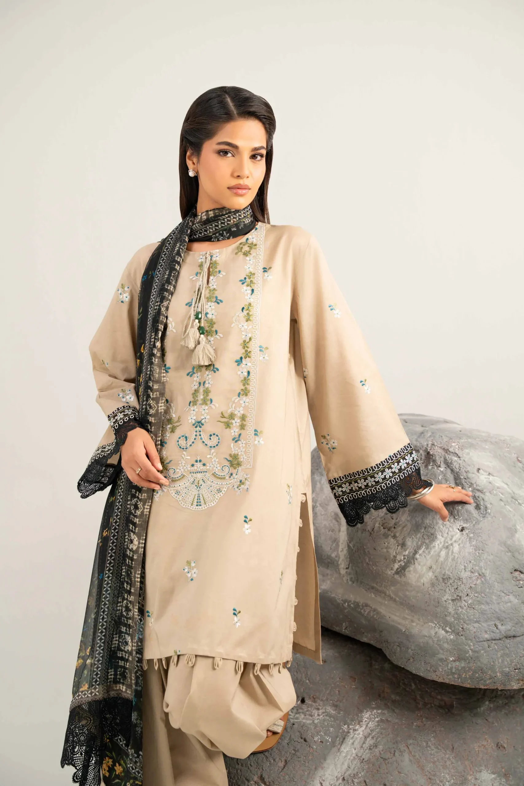 3 Piece - Dyed Printed Embroidered Suit - 42502024