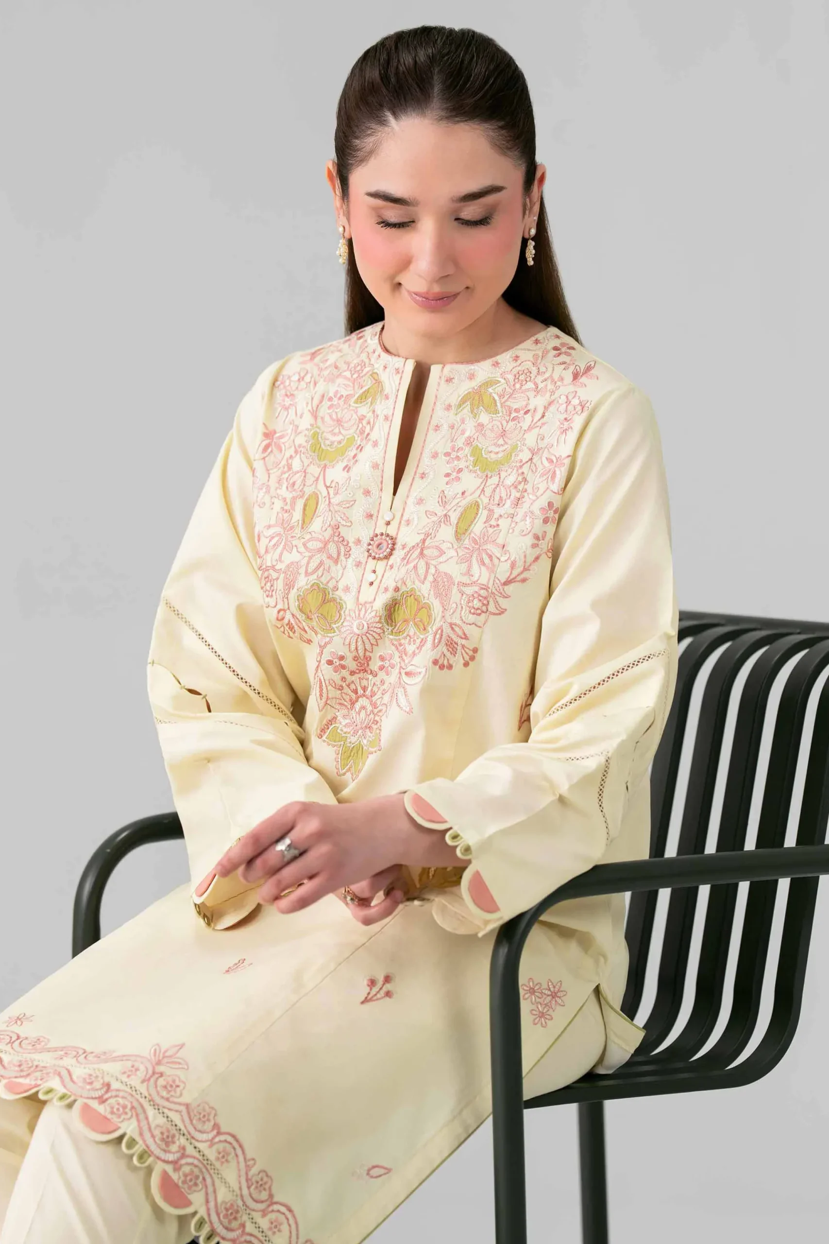 2 Piece - Embroidered Suit - 42601640