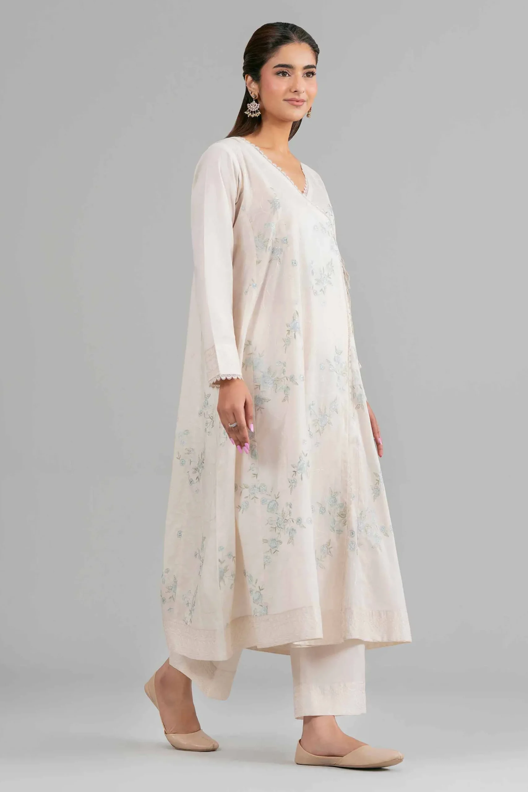 2 Piece - Embroidered Suit - 42619936