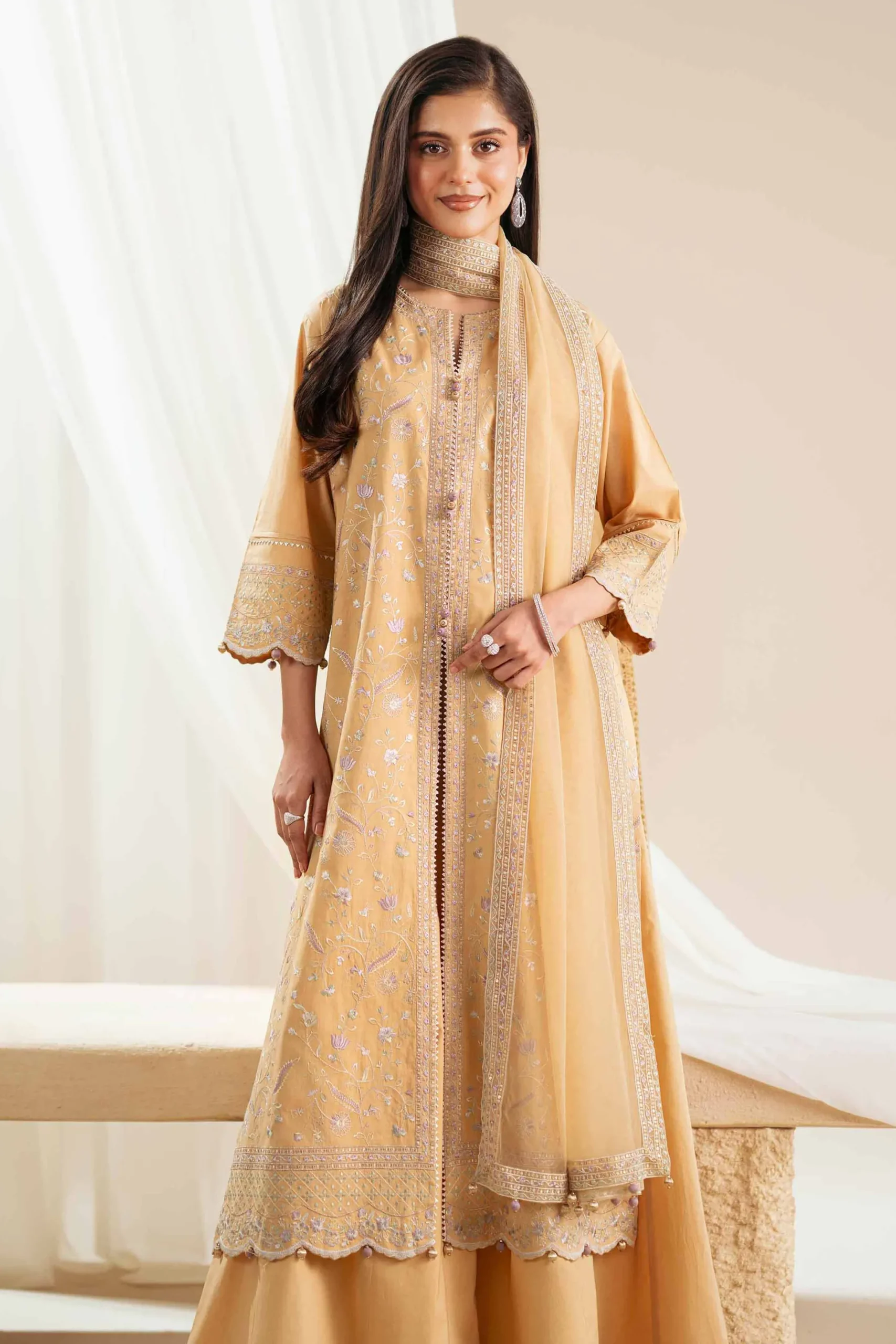3 Piece - Embroidered Suit - 42519120