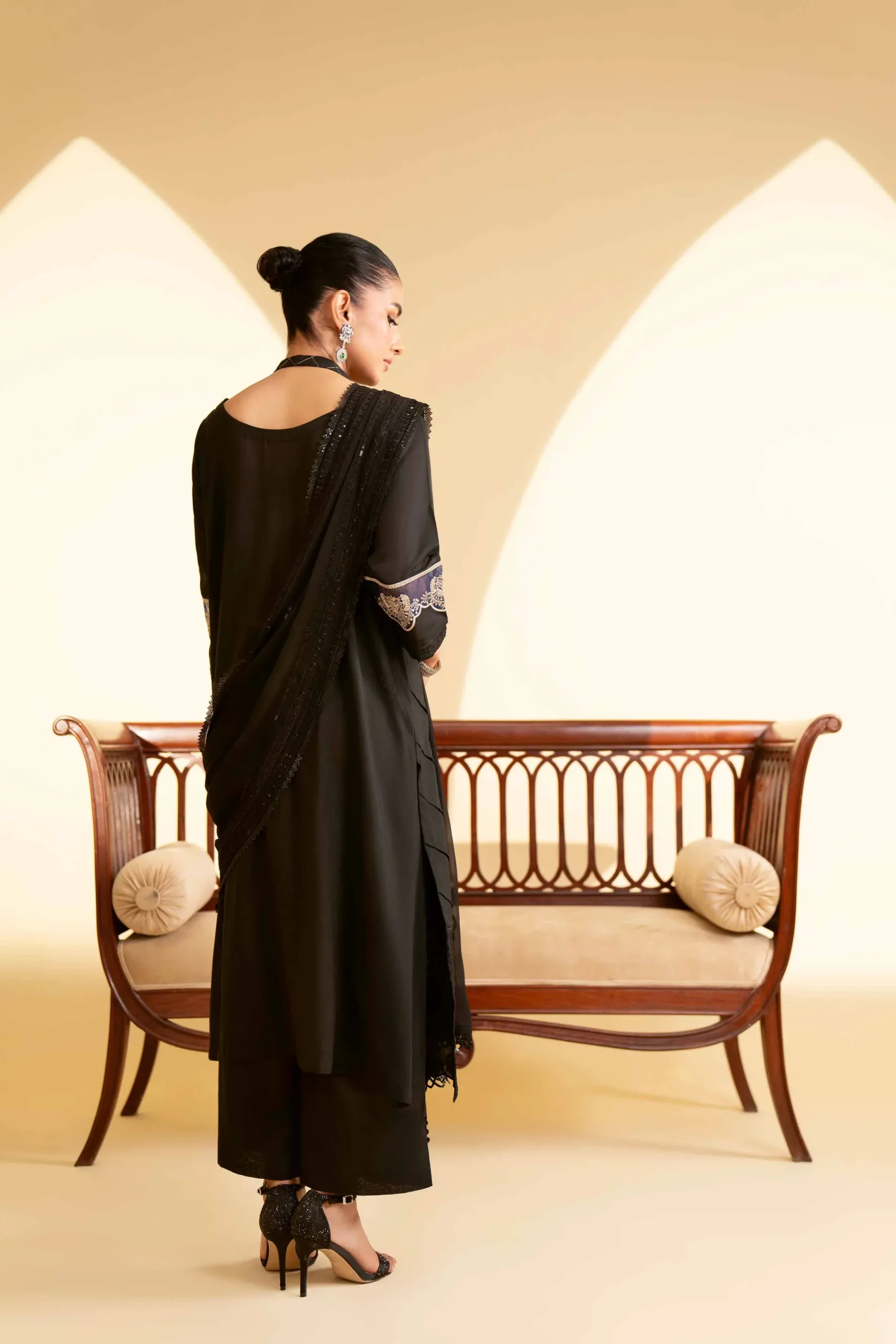 3 Piece - Embroidered Suit - 42519425