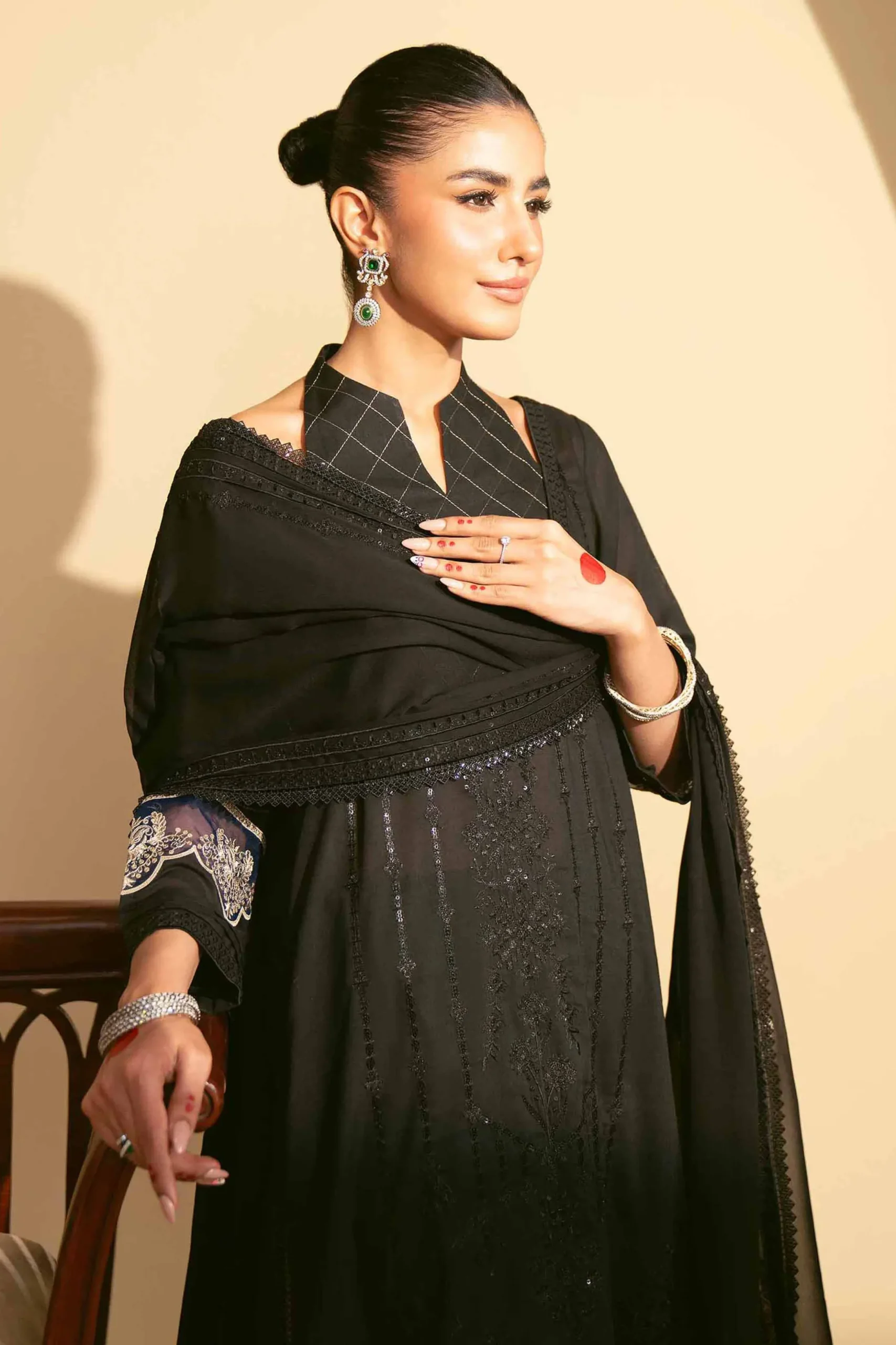 3 Piece - Embroidered Suit - 42519425