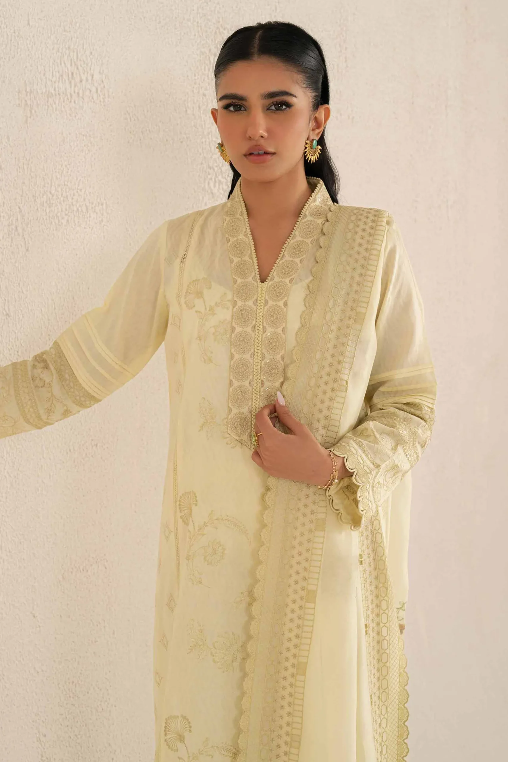 3 Piece - Embroidered Suit - 42519137